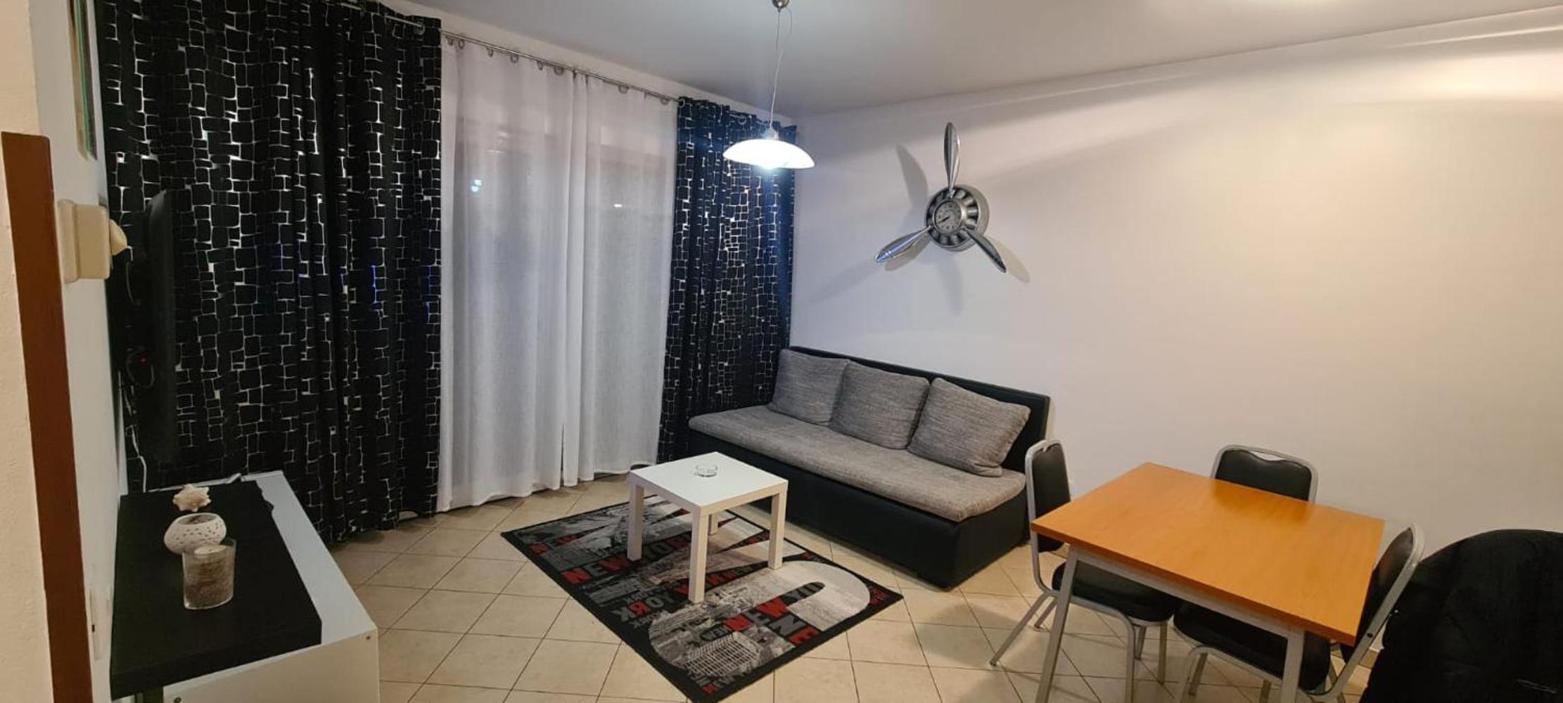 One-Bedroom Apartment photo 3