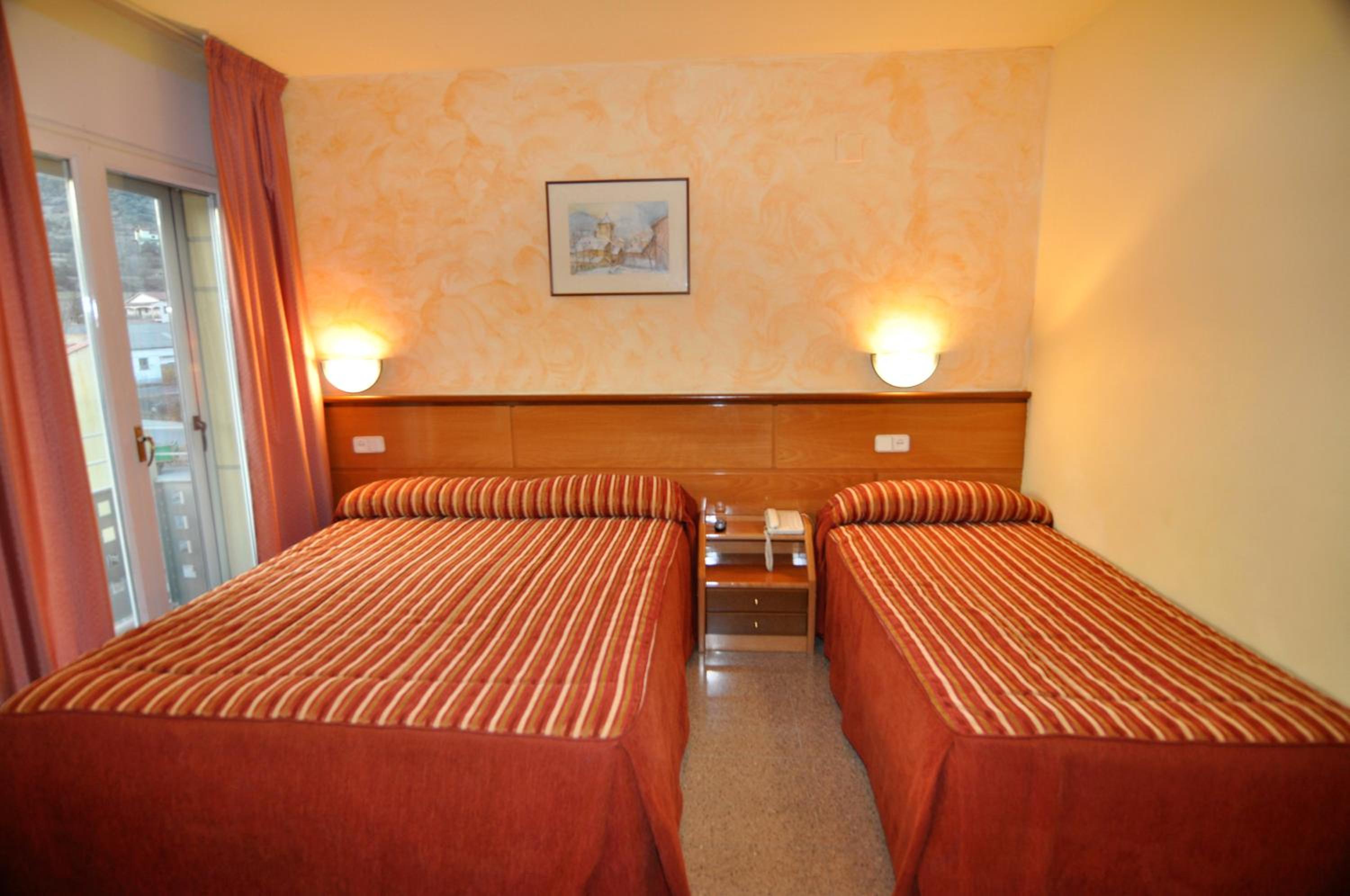 Standard Quadruple Room photo 3