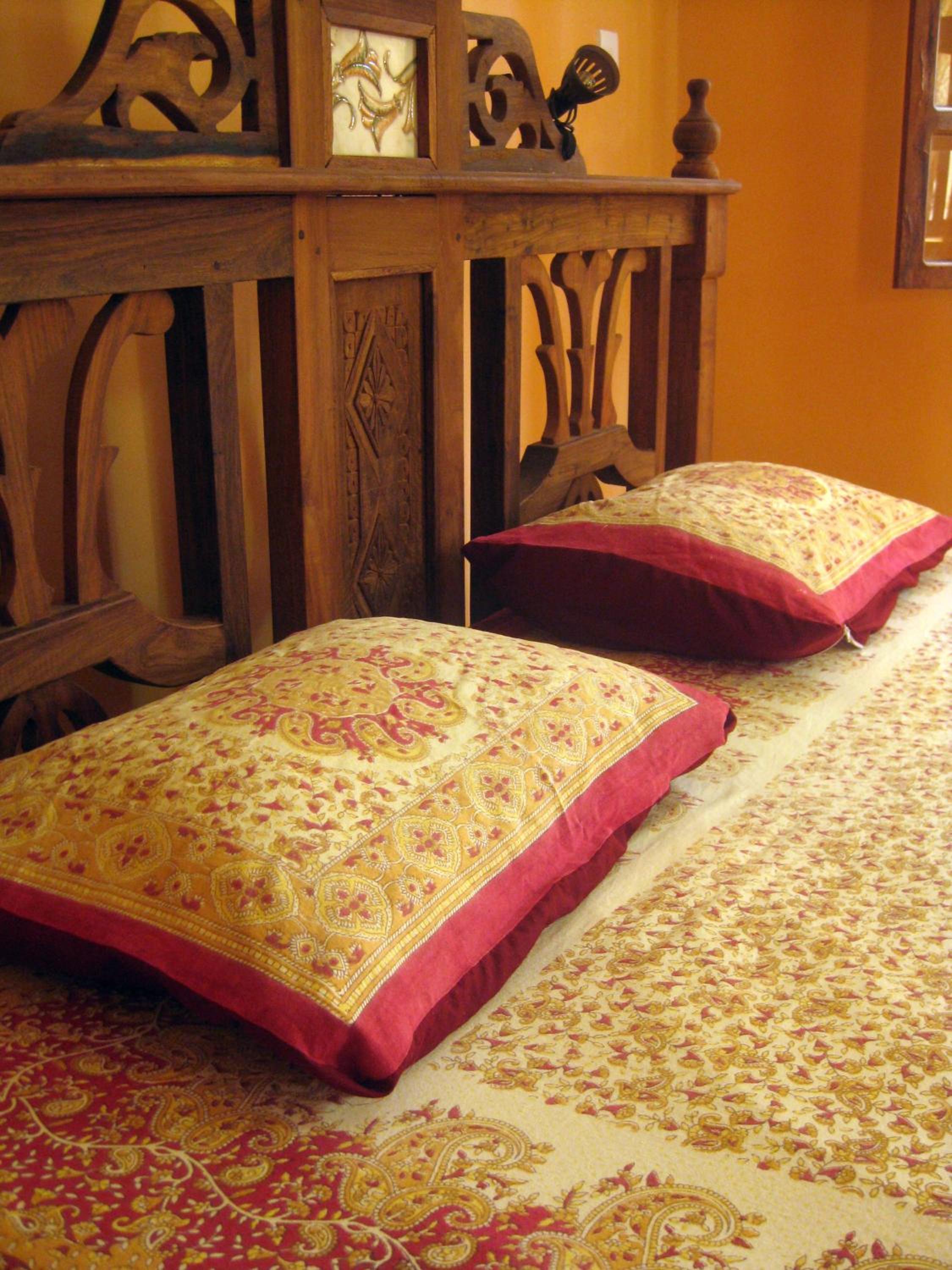 Double or Twin Room with Terrace - Photo 8