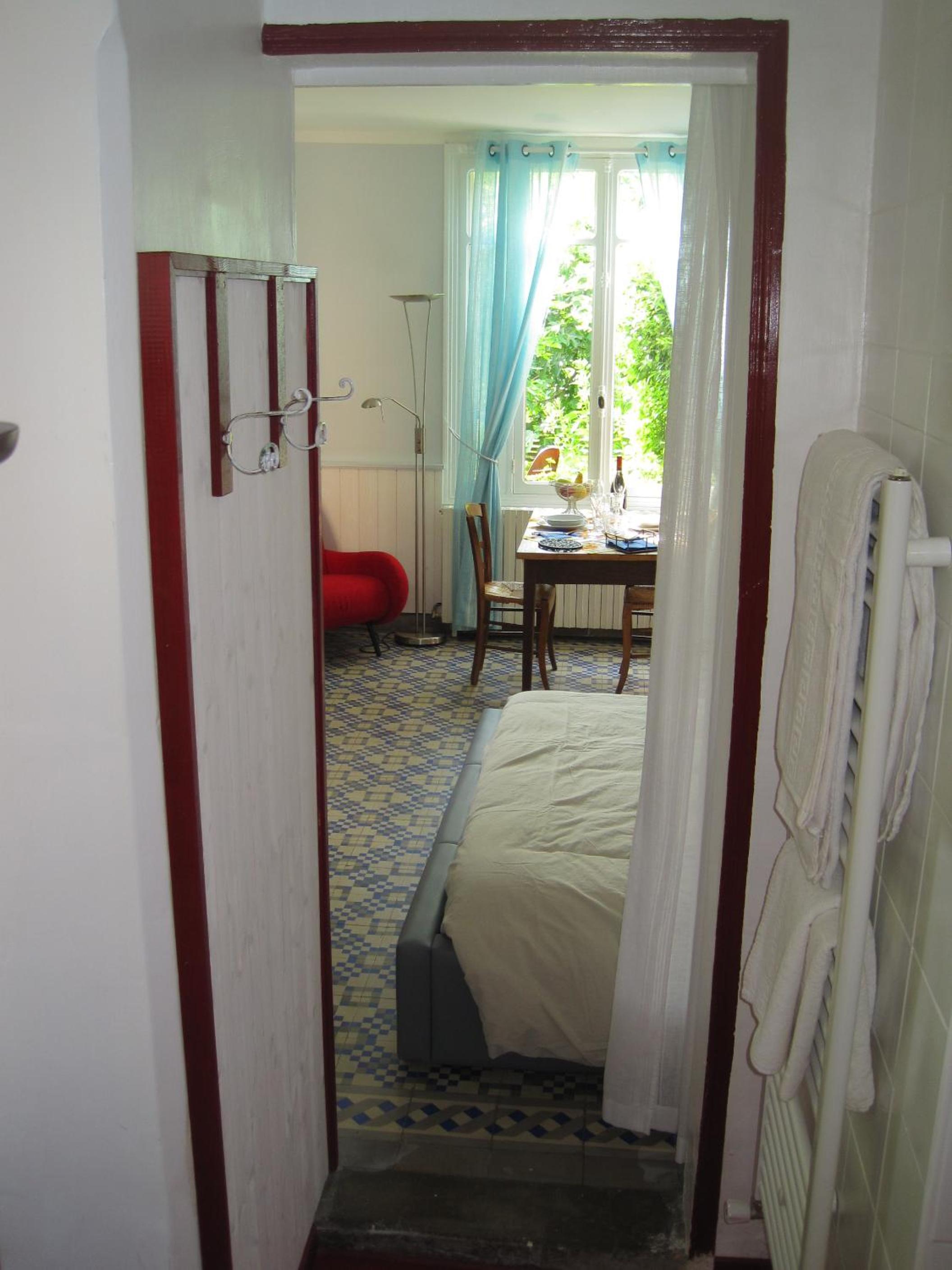 One-Bedroom House photo 3