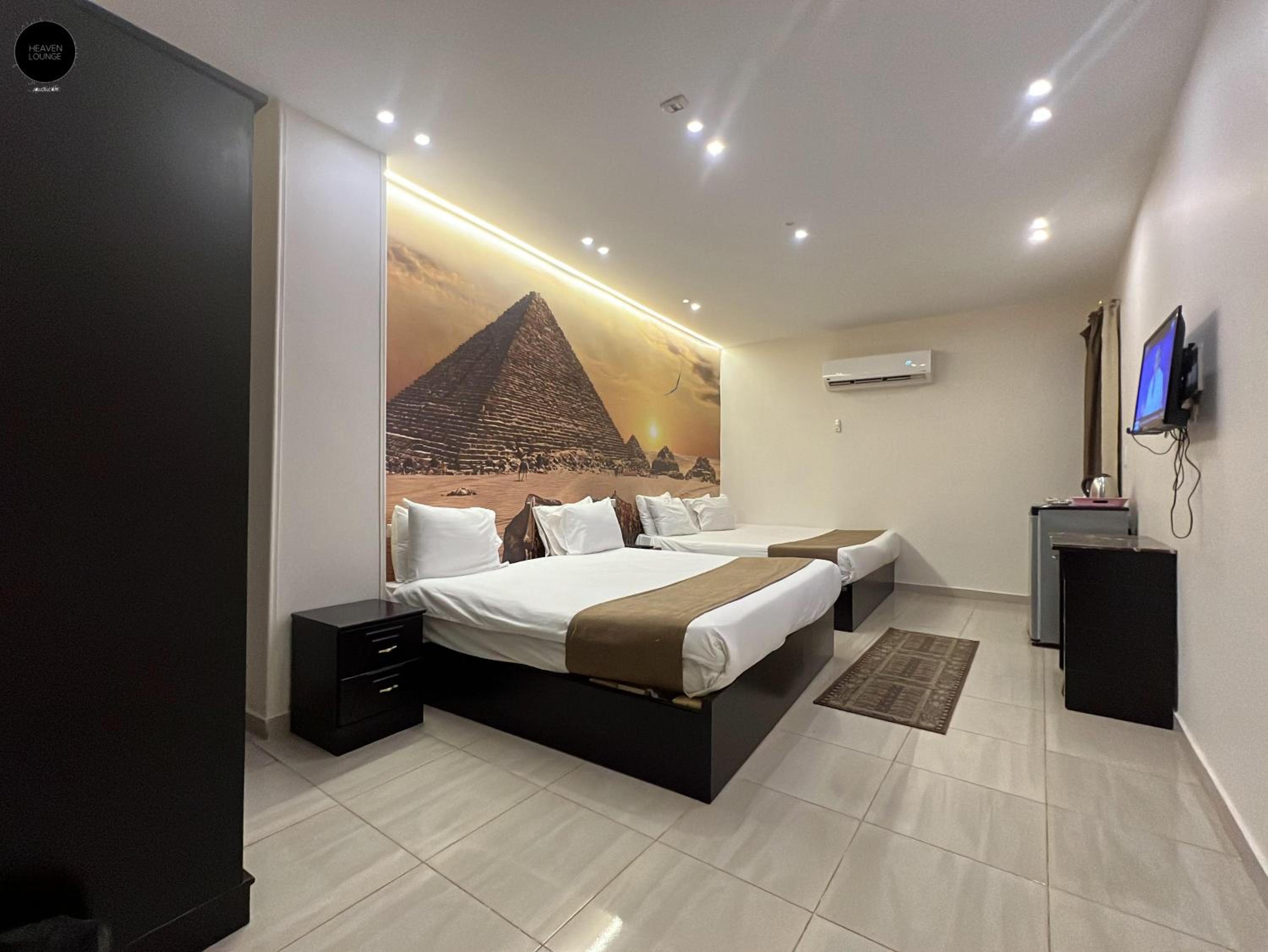 Deluxe Queen Room With Two Queen Beds