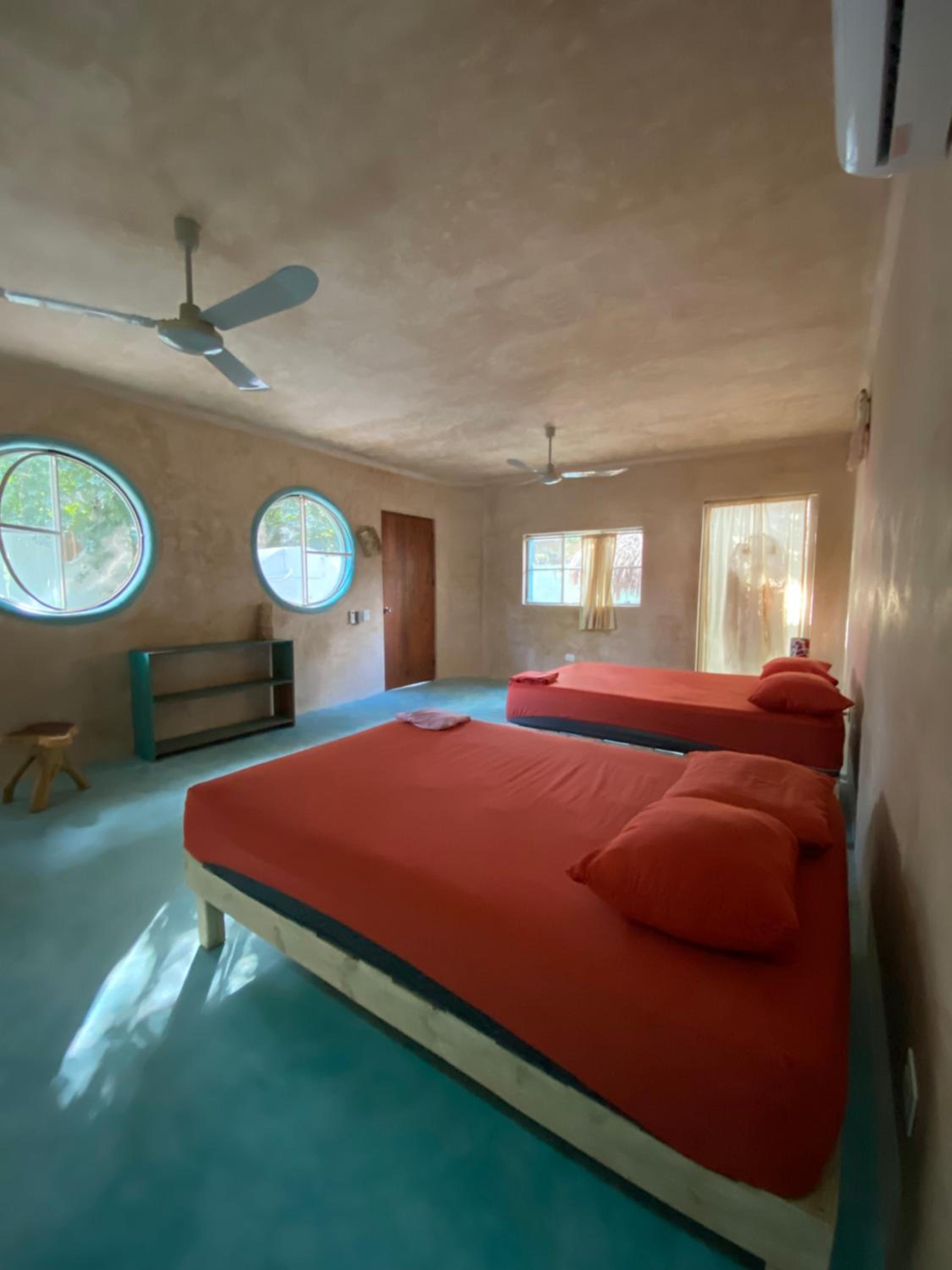 Standard Double Room with Two Double Beds - Photo 4