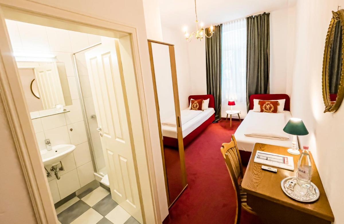Standard Single Room photo 2