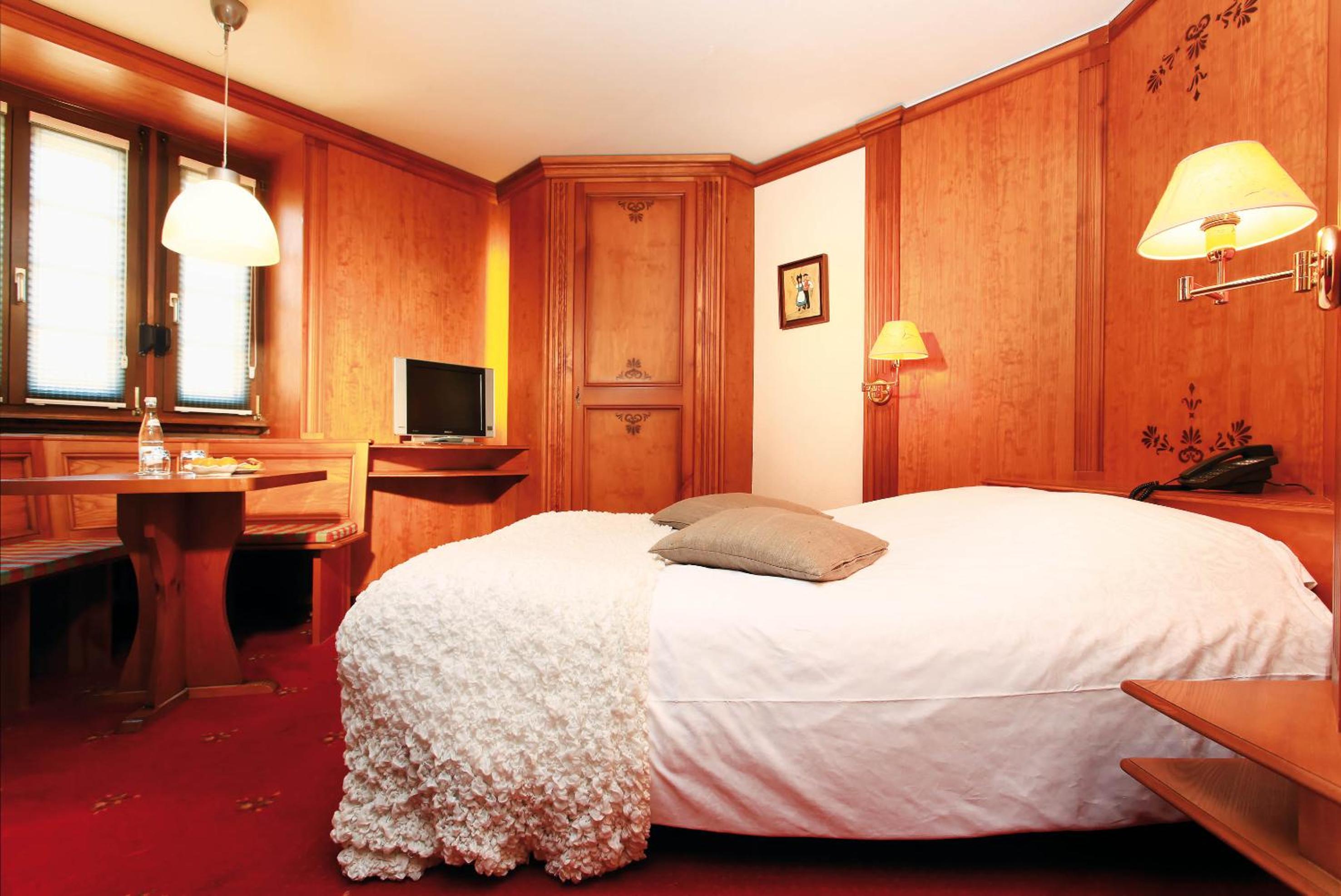 Traditional Room - Photo 2