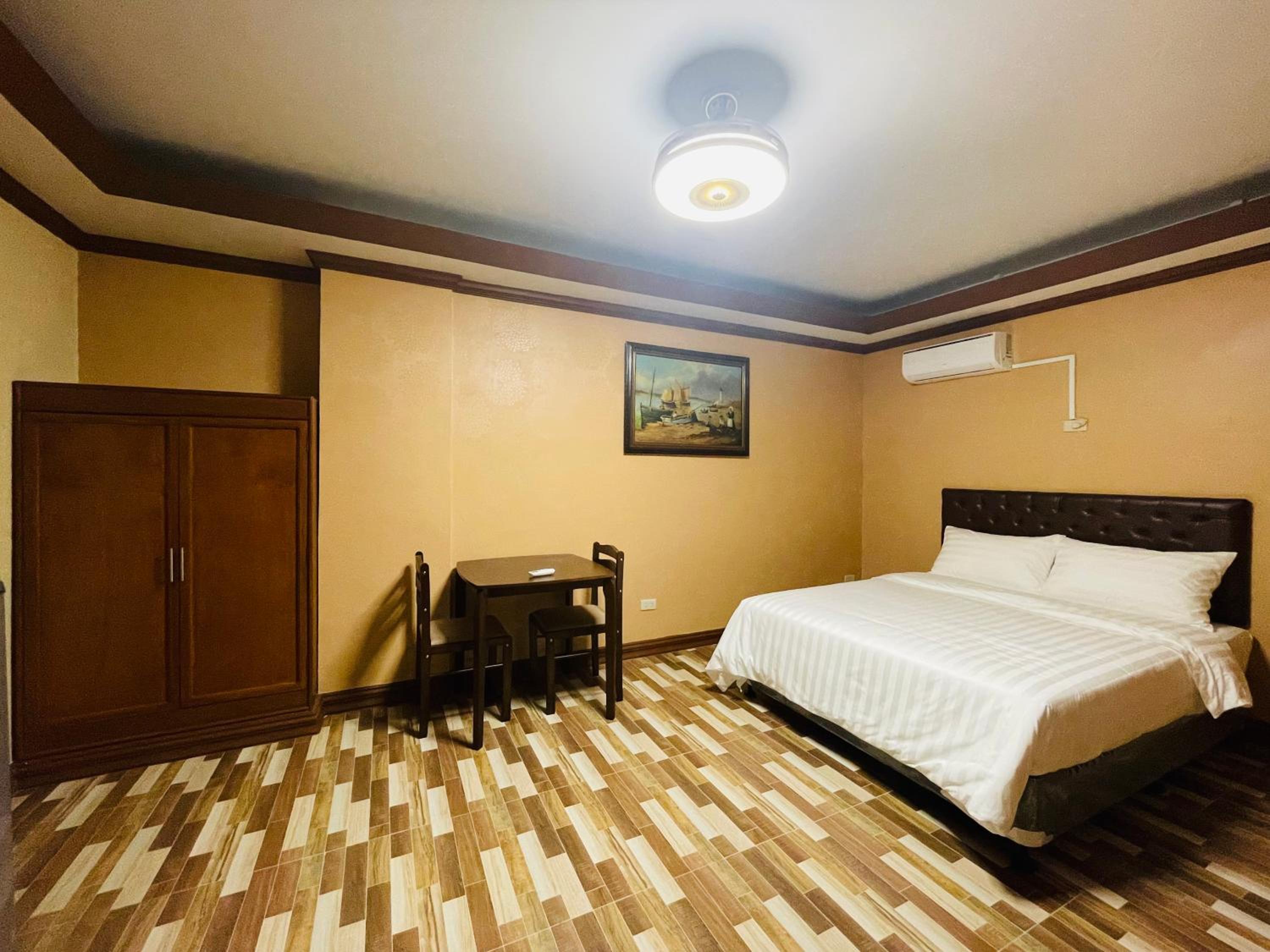 Deluxe Suite photo 1