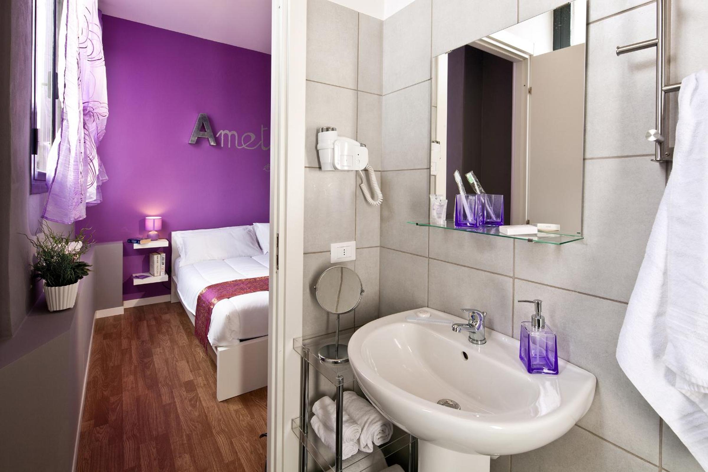Double or Twin Room photo 2