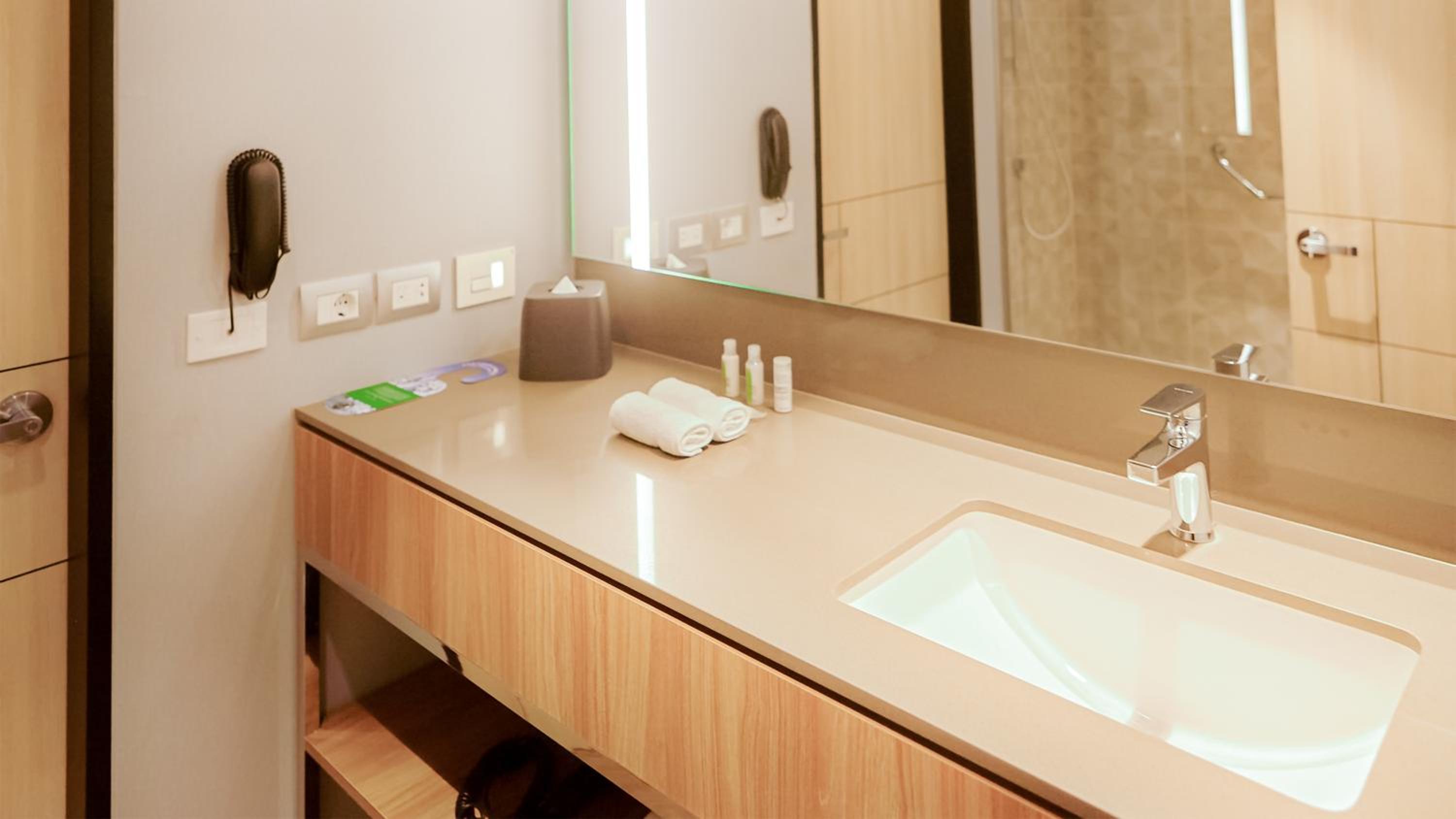 Standard Room - Photo 6