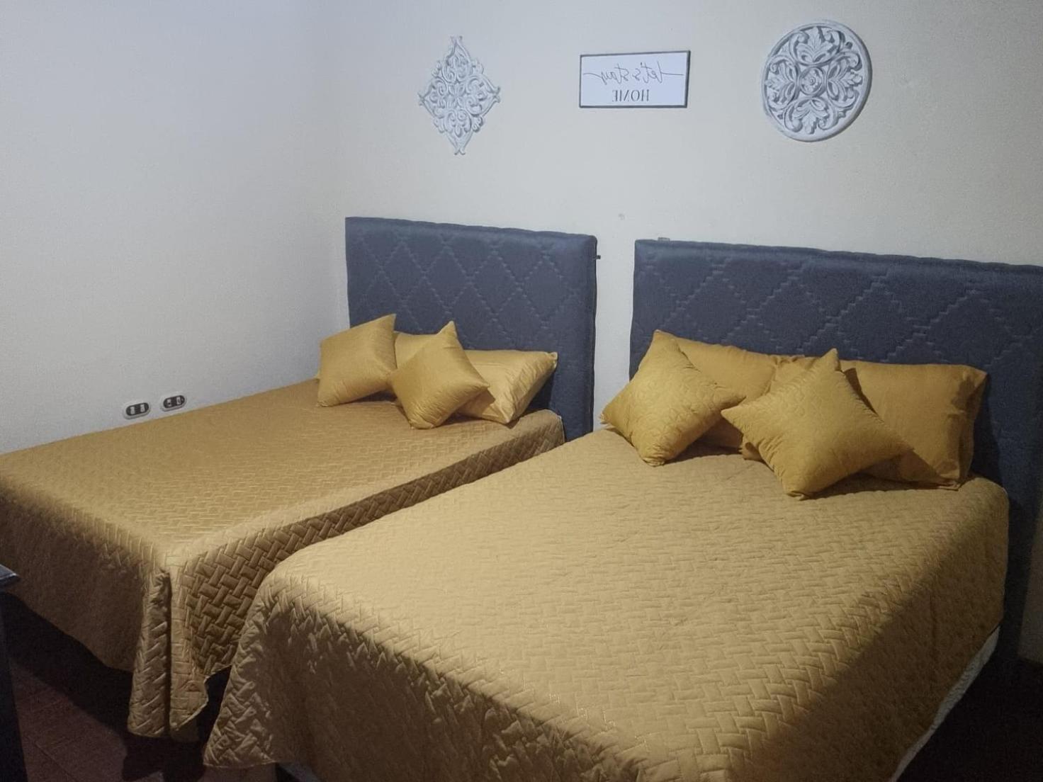 Deluxe Family Room photo 1