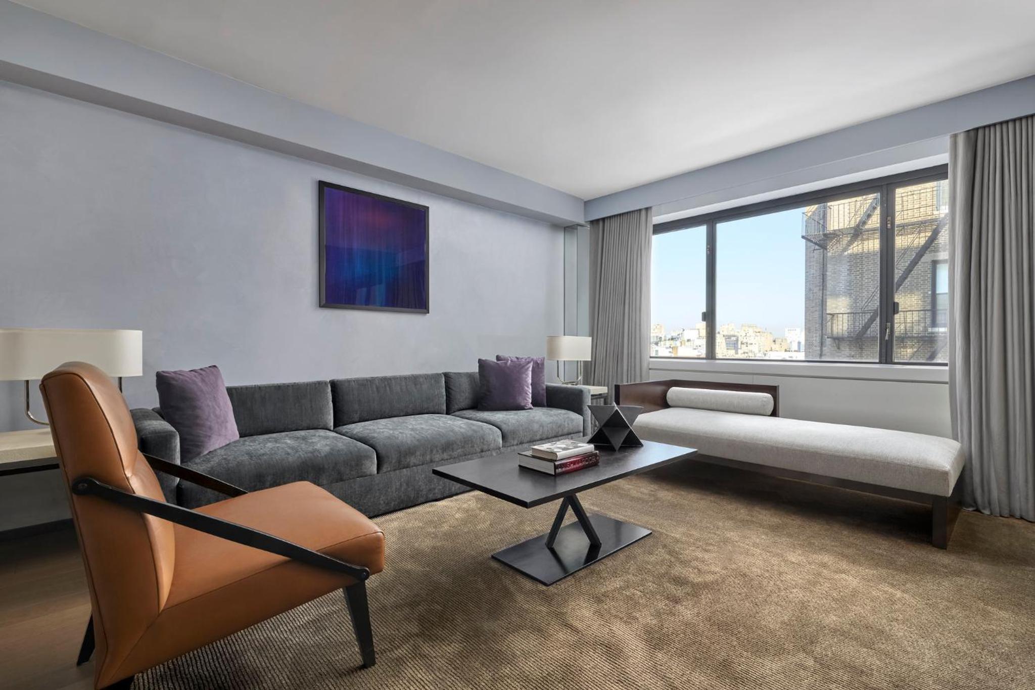 Bespoke 1-Bedroom Suite thumbnail 6