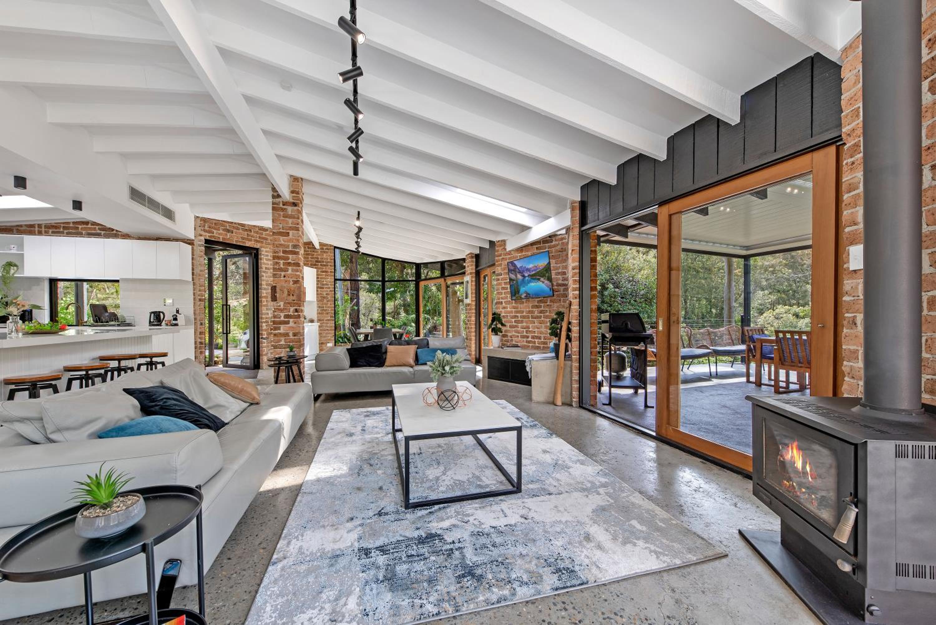 Three-Bedroom House photo 1