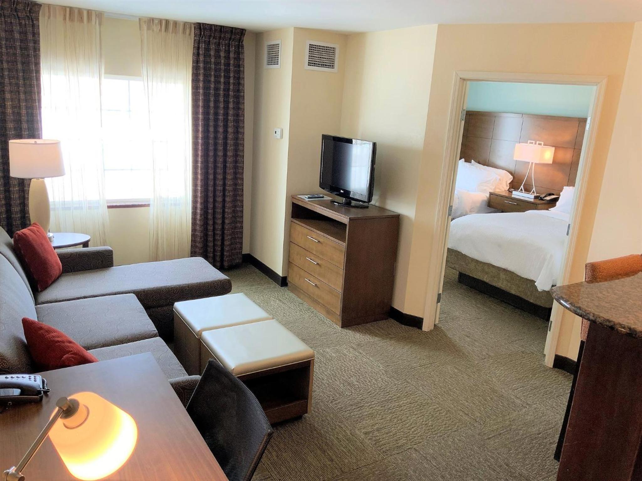 One-Bedroom Suite with Two Double Beds - Photo 1
