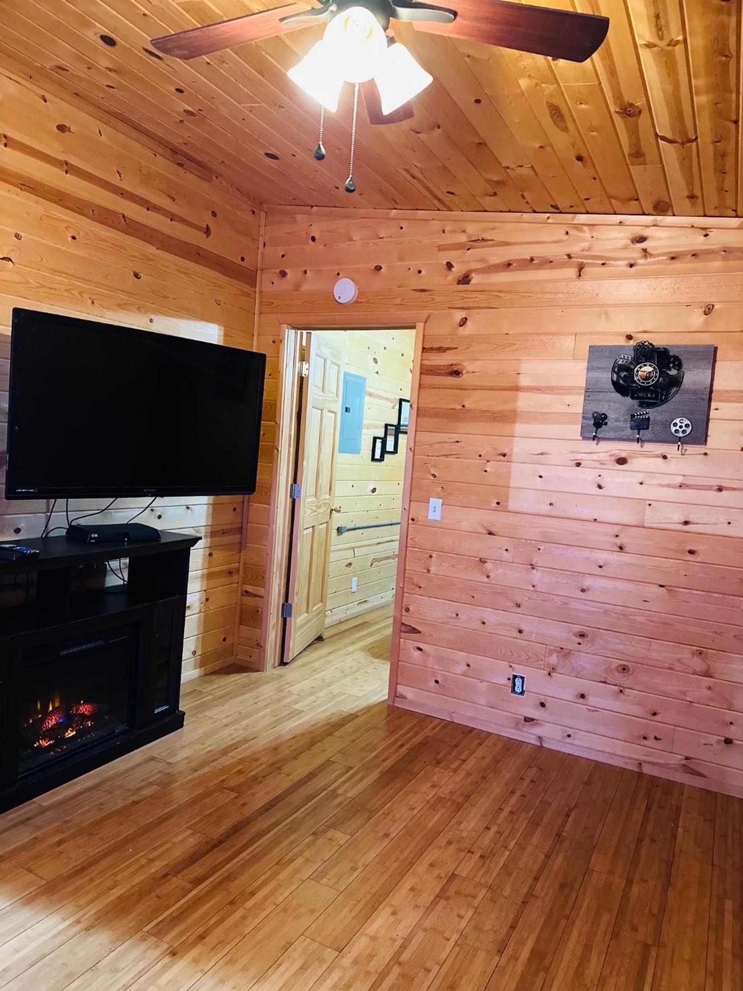 Deluxe Family Suite photo 2