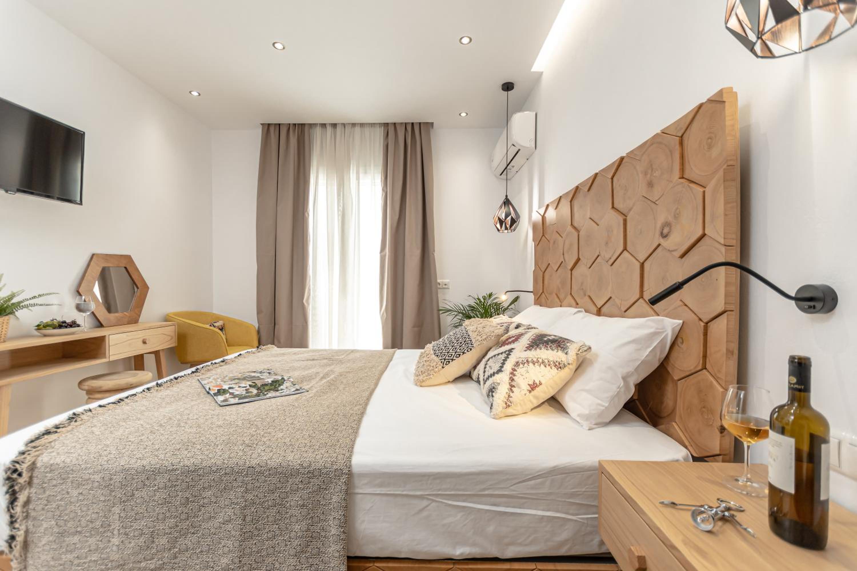 Standard Double Room - Photo 29