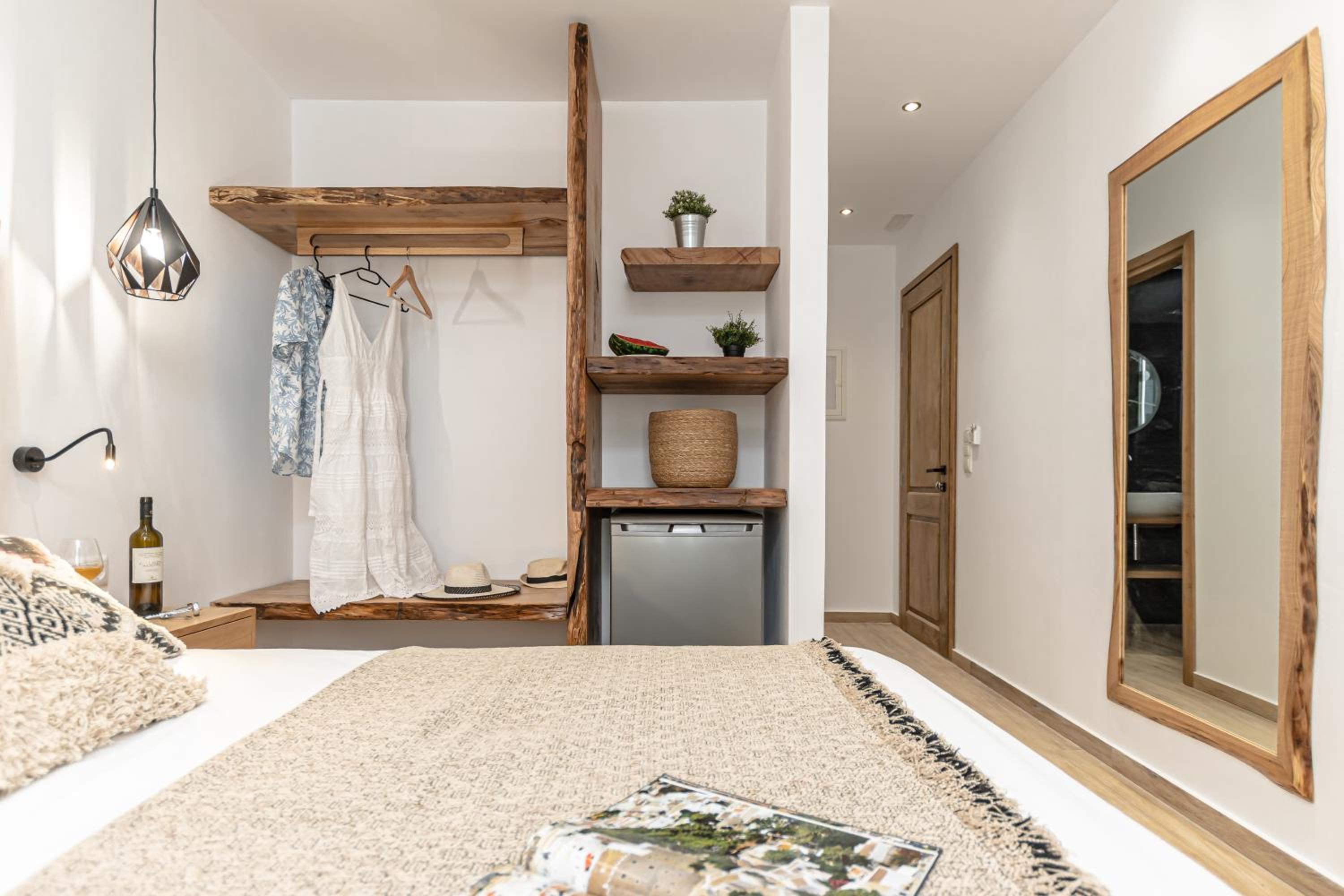 Standard Double Room - Photo 28