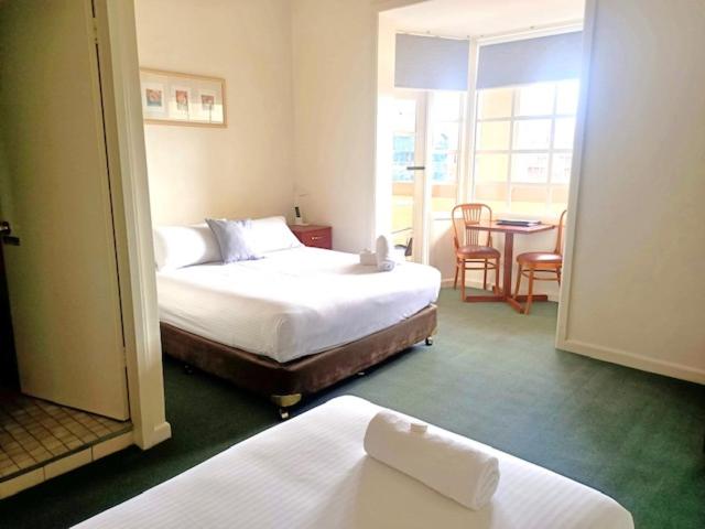 Classic Triple Room - Photo 1