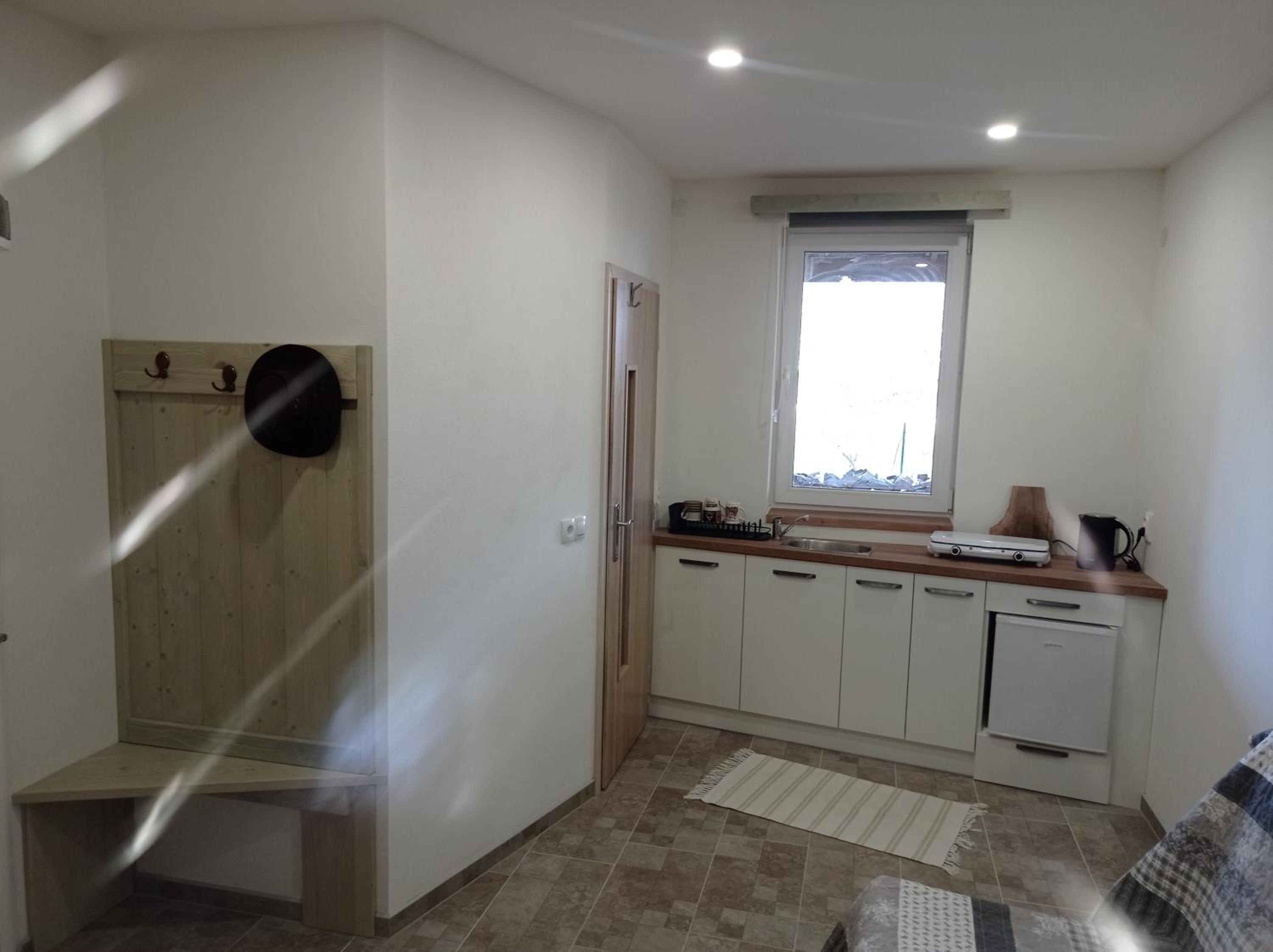 Double Room with Private Bathroom photo 3
