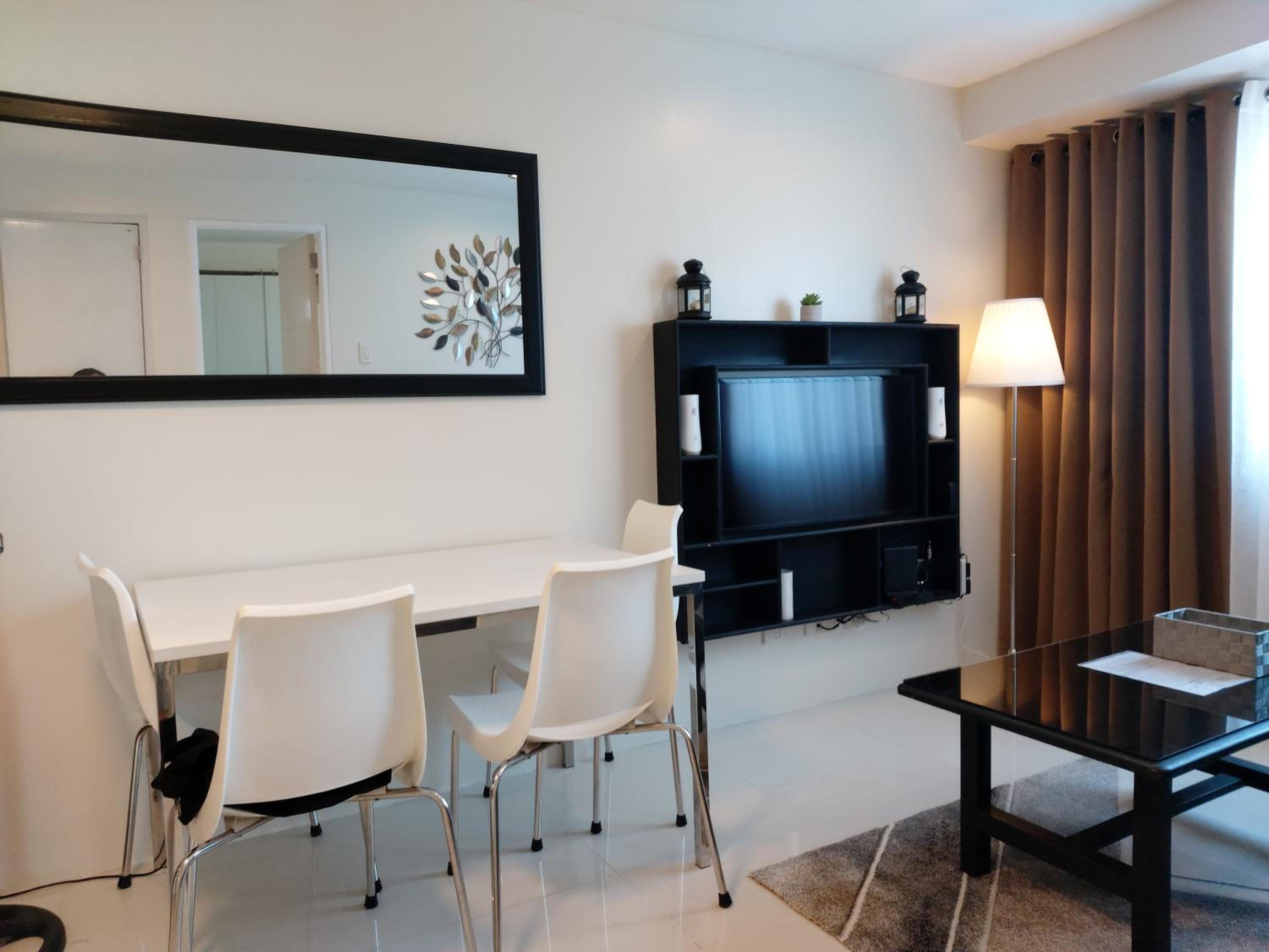 Two-Bedroom Apartment - Photo 5