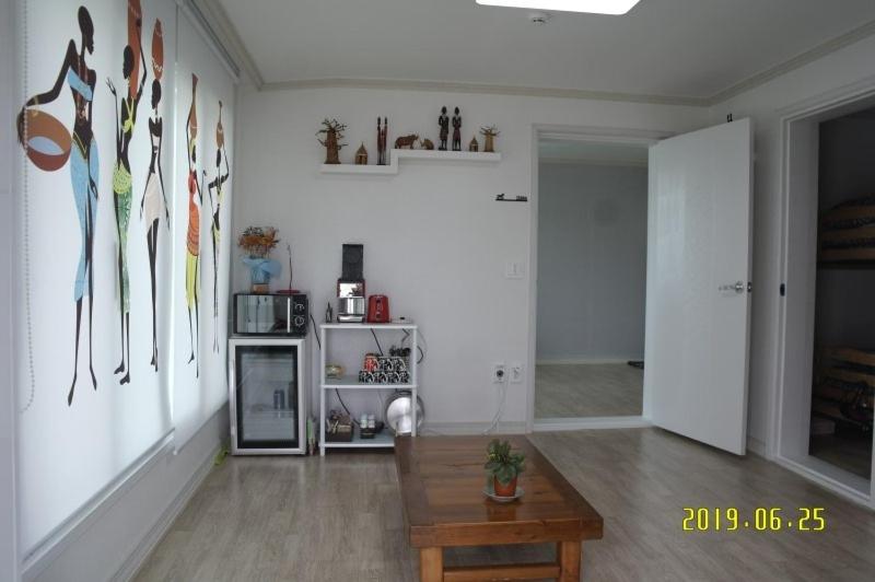 Family Room with Private Bathroom - Photo 6