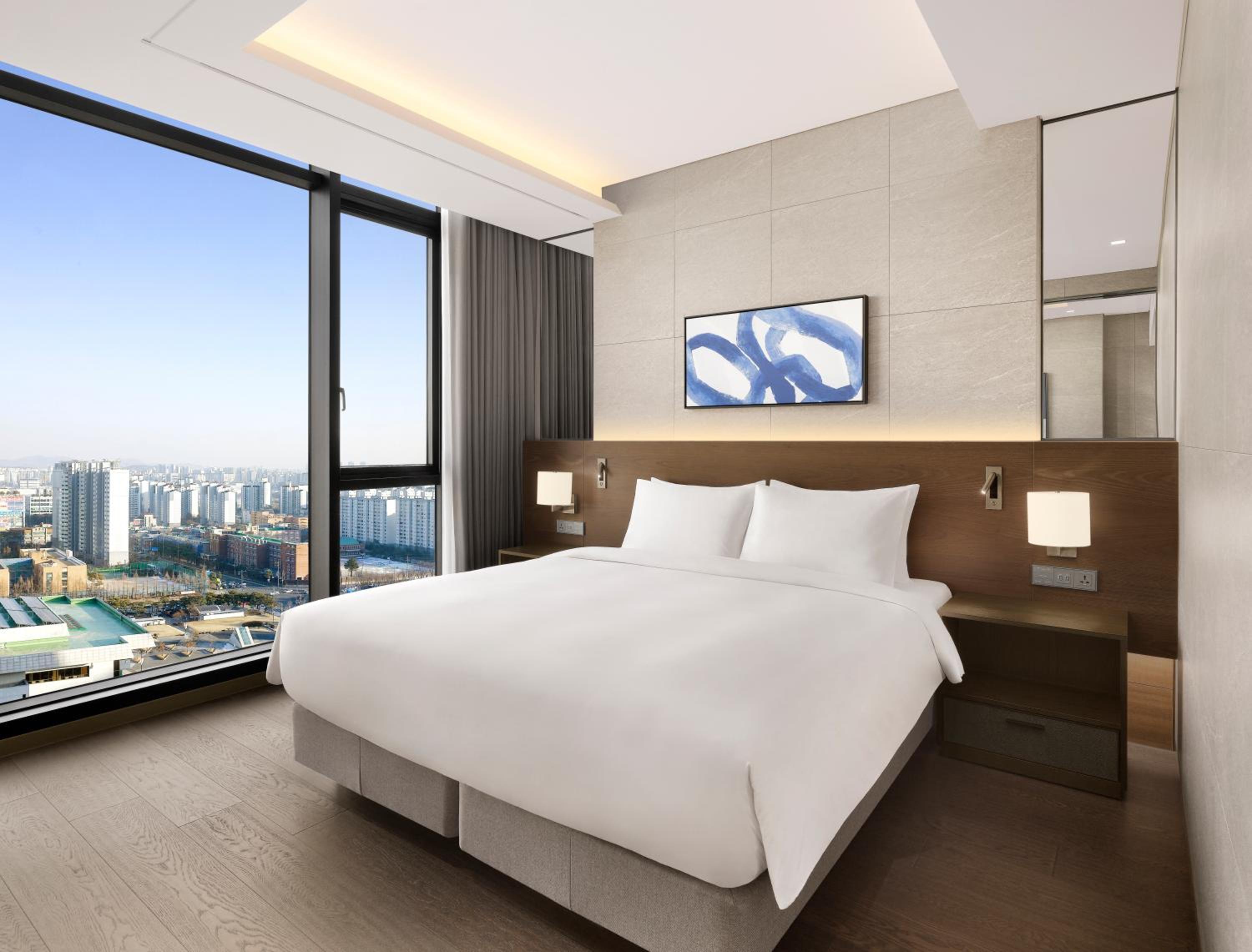 Junior Suite with Park View photo 2