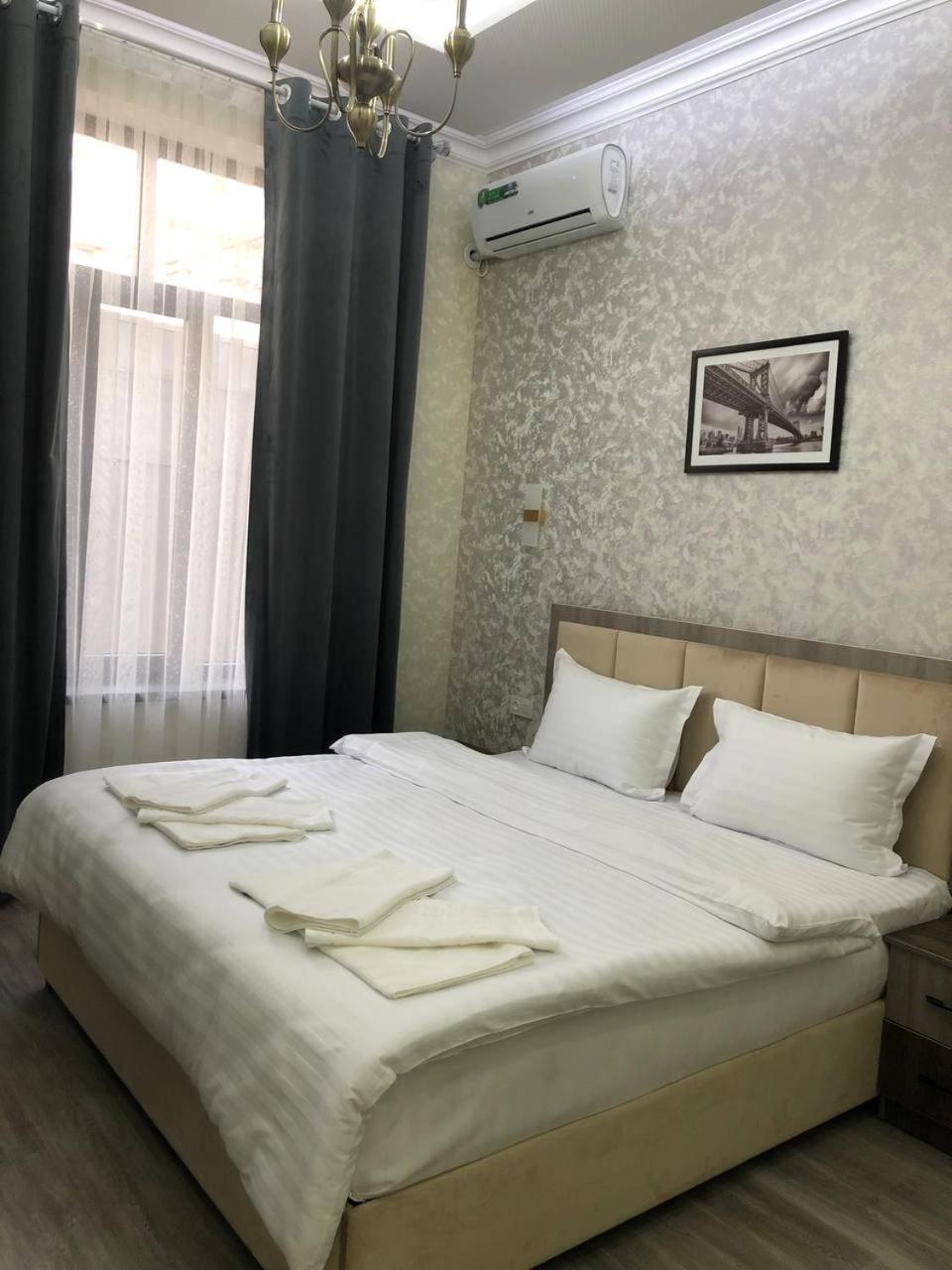 Large Double Room photo 2