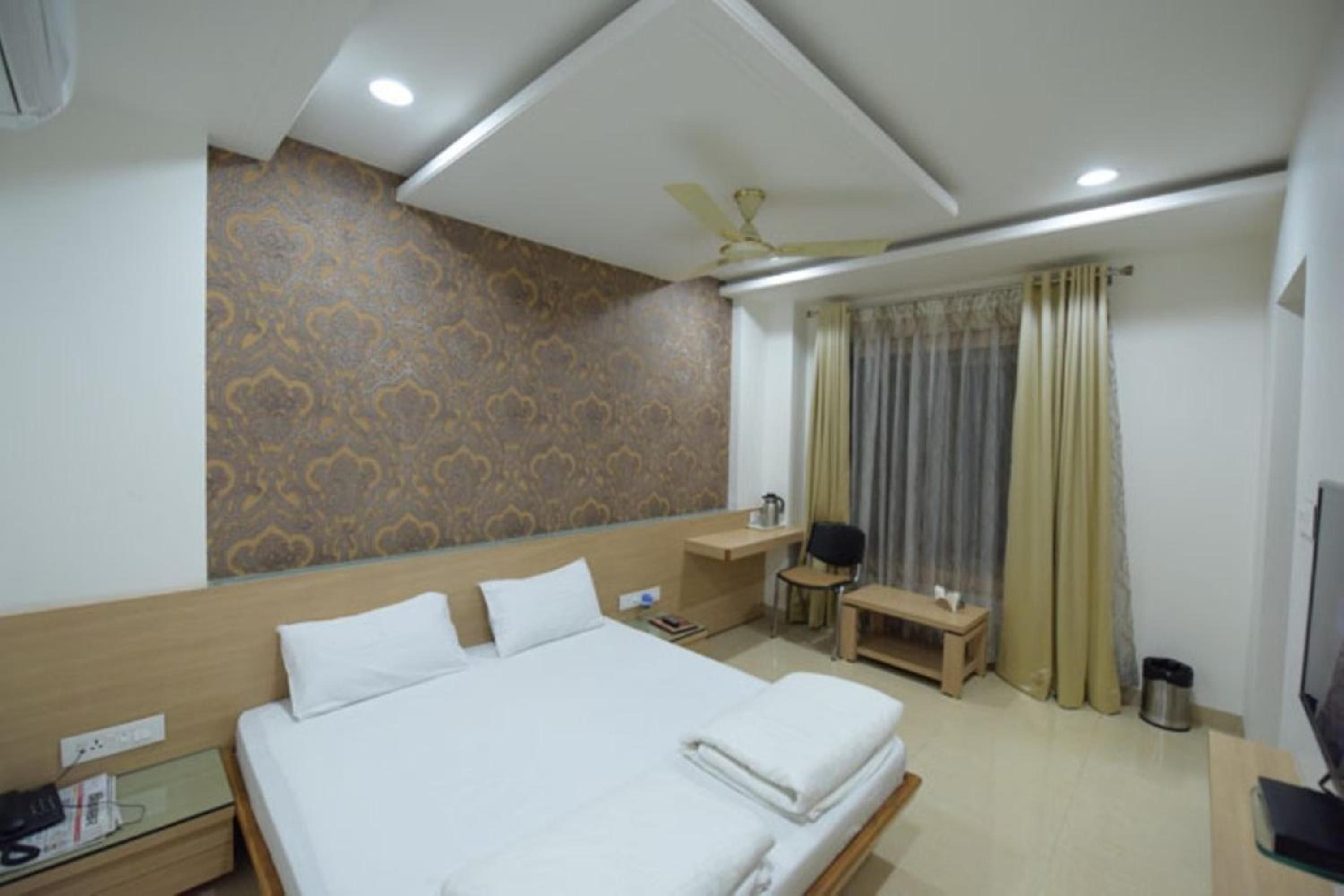 Deluxe Double Room photo 2