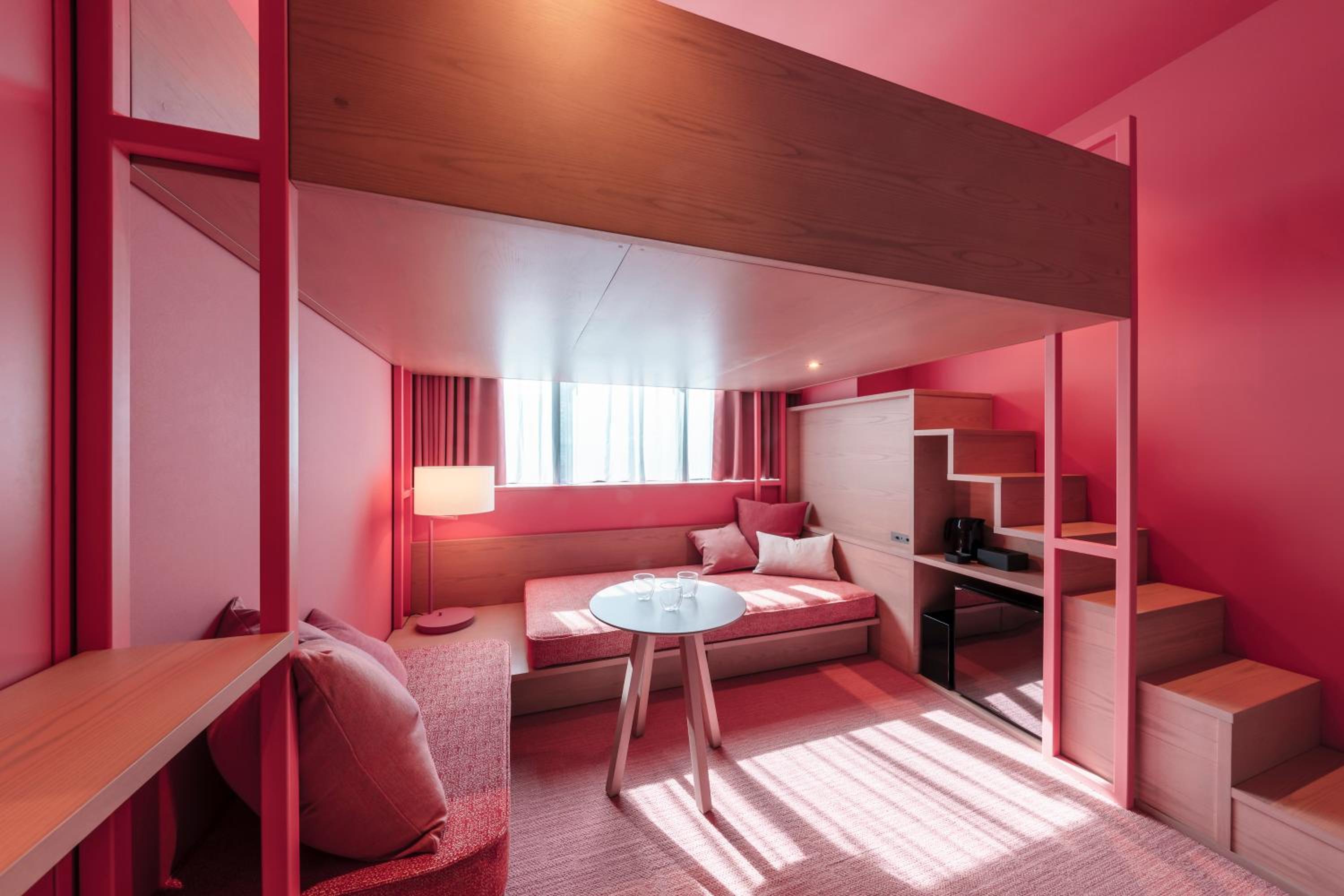 【pink】Connecting Room A