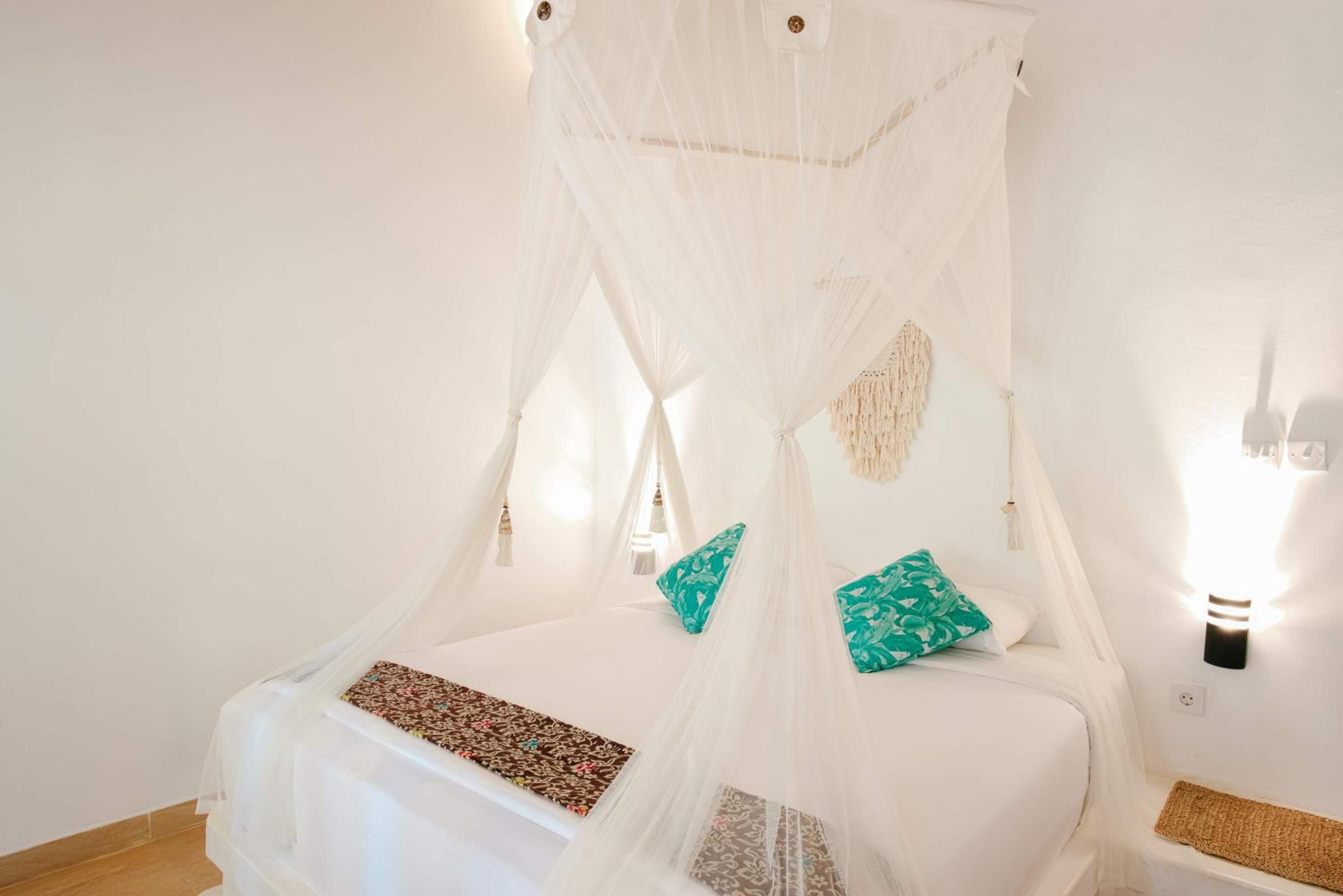 Double Room with Garden View - Photo 16