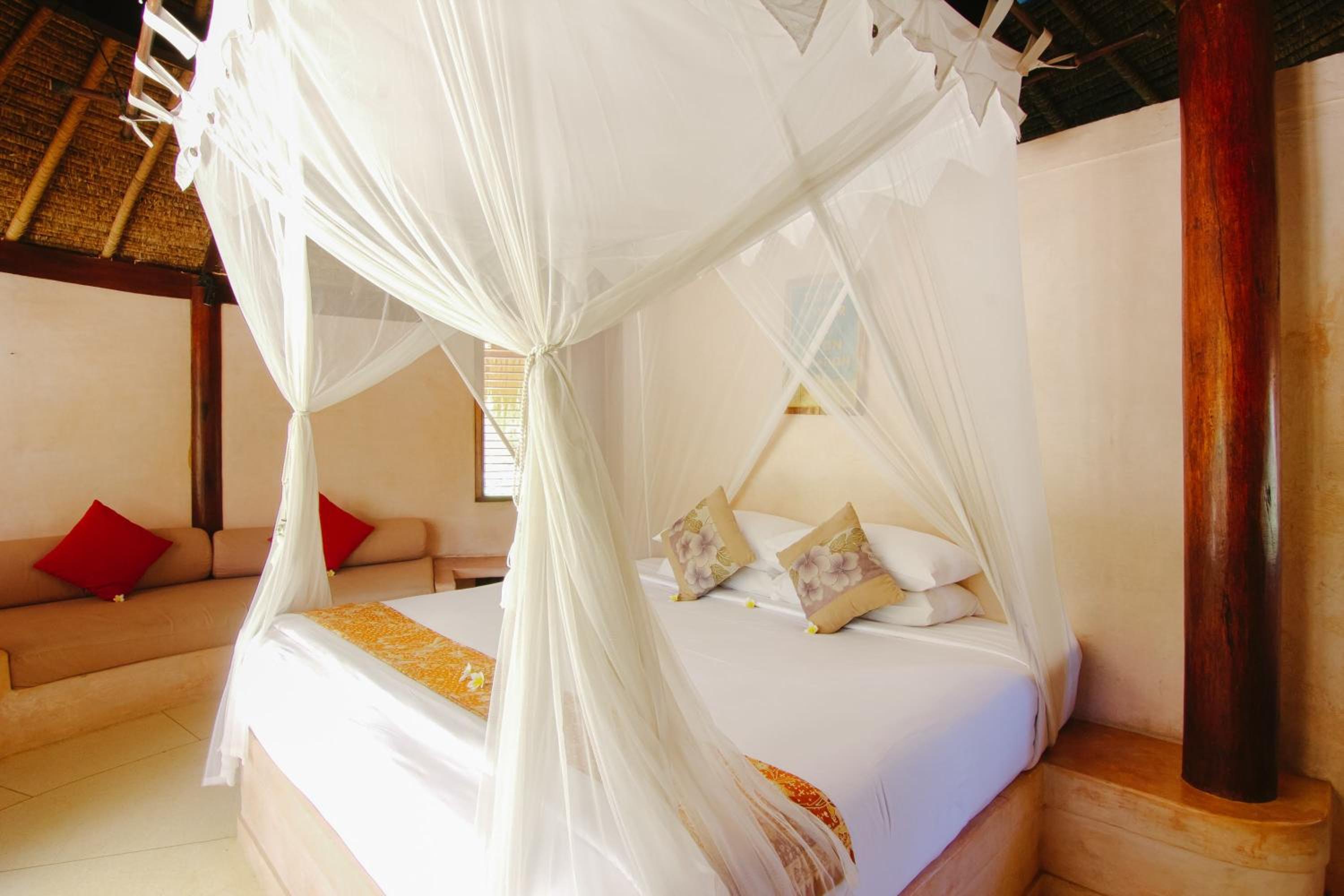 One-Bedroom Bungalow with Garden View - Photo 15