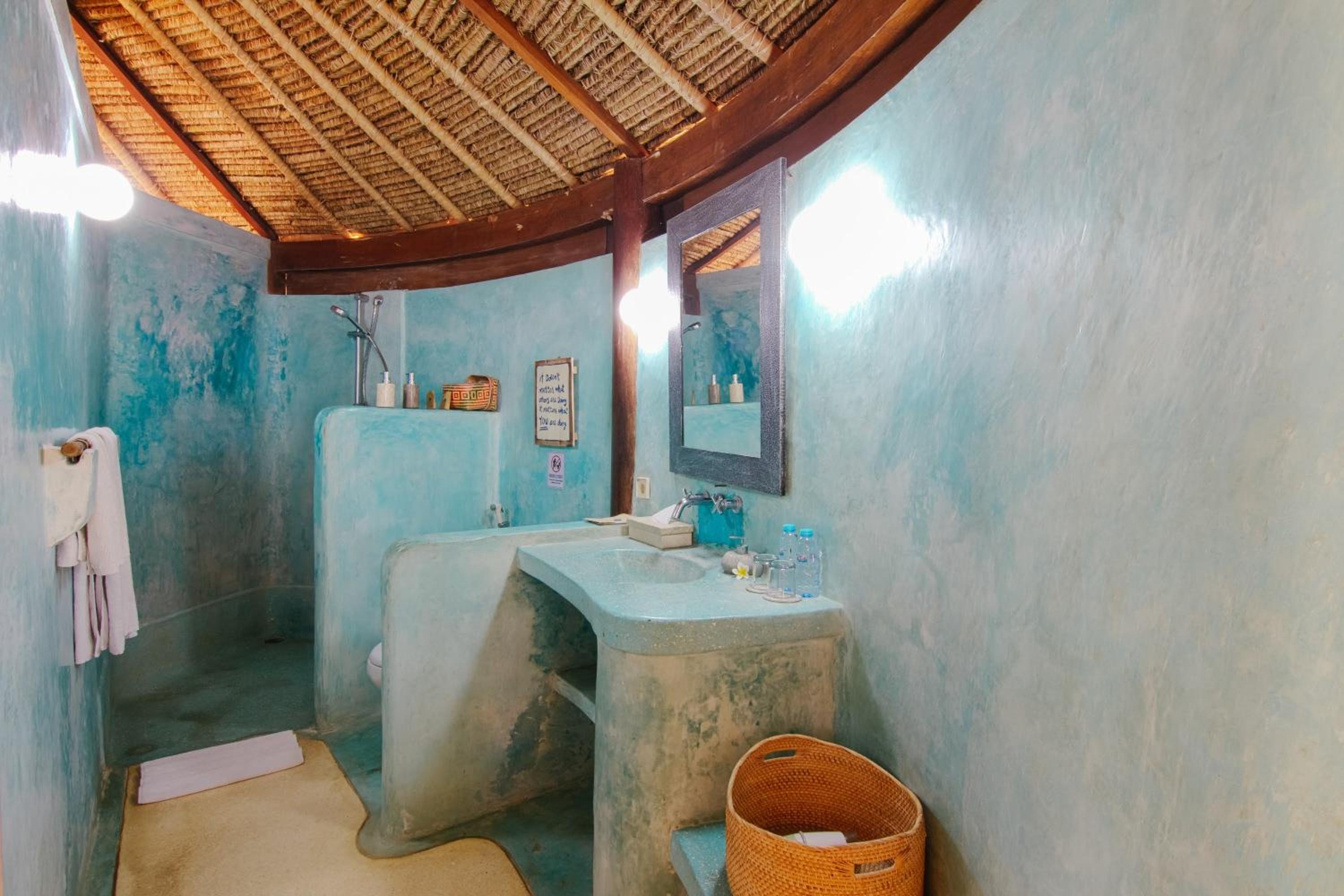 One-Bedroom Bungalow with Garden View - Photo 19