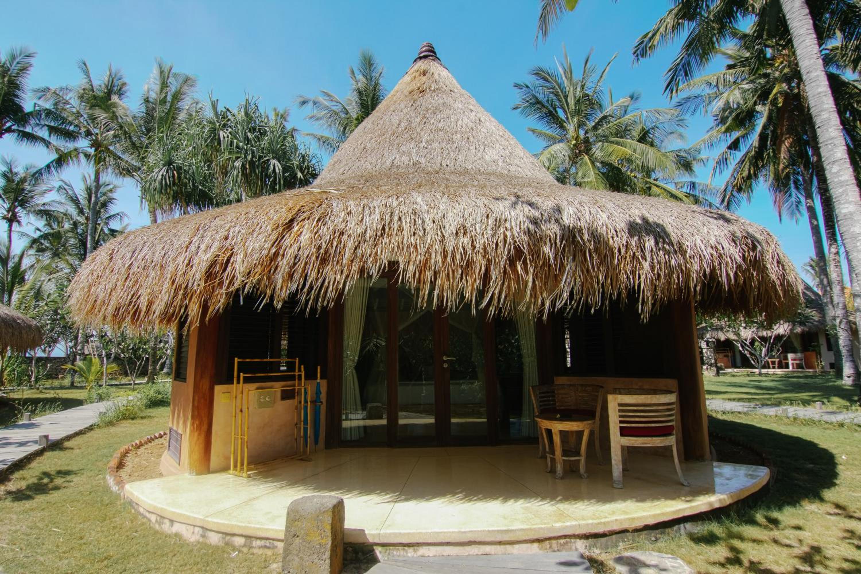 One-Bedroom Bungalow with Garden View - Photo 3