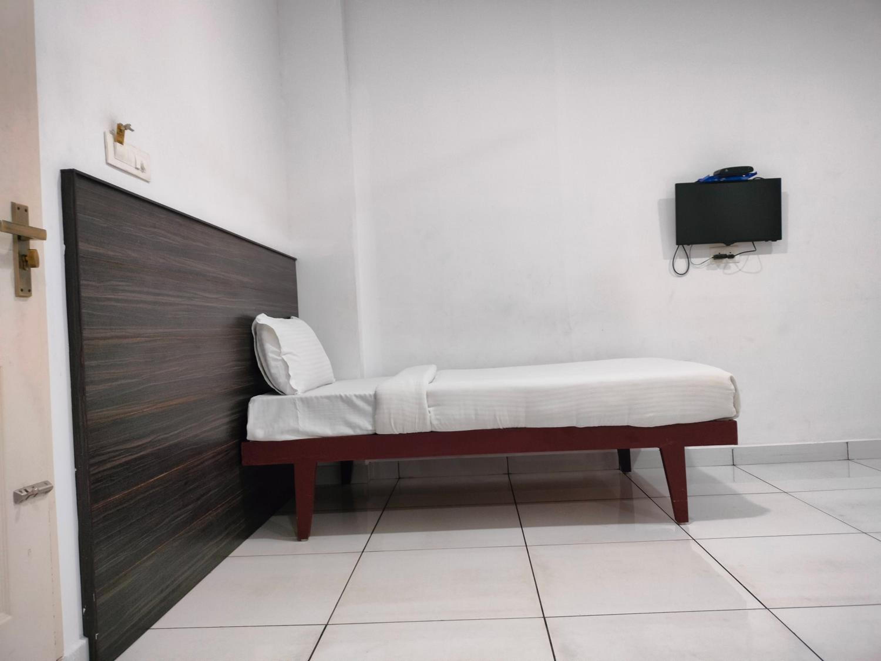 Deluxe Triple Room - Photo 6