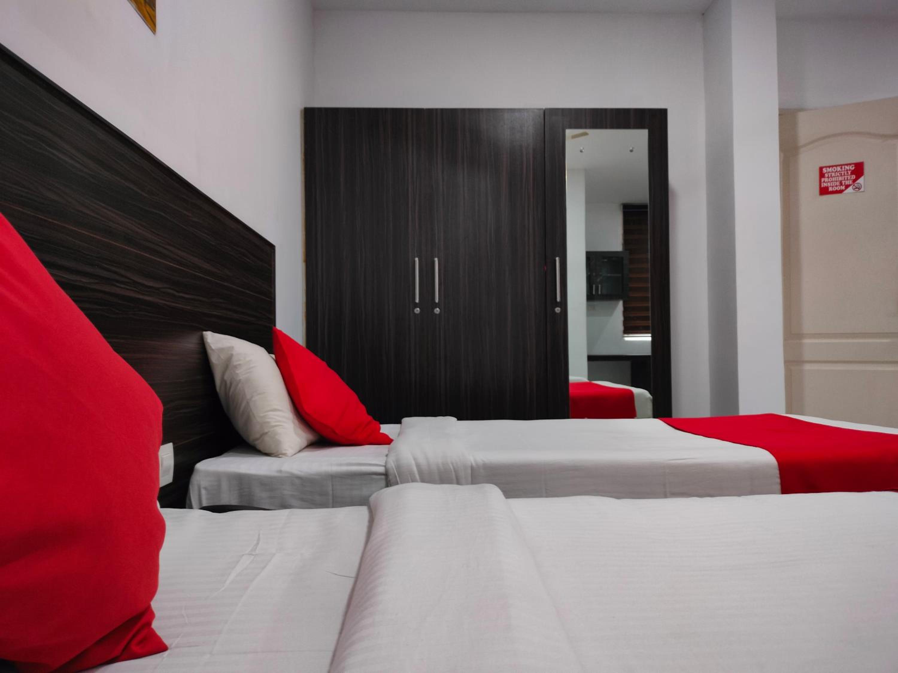 Deluxe Triple Room - Photo 3
