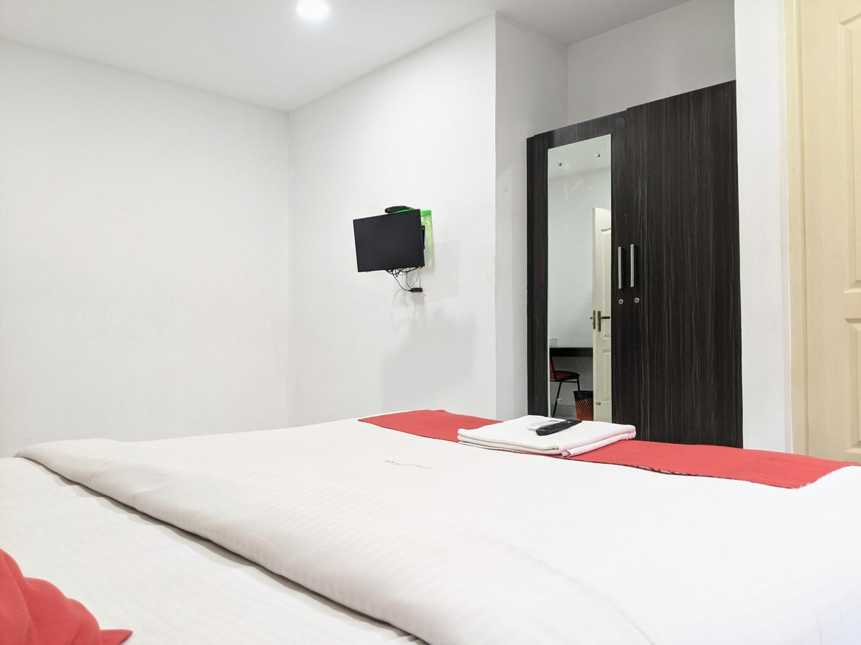 Standard Double Room - Photo 6