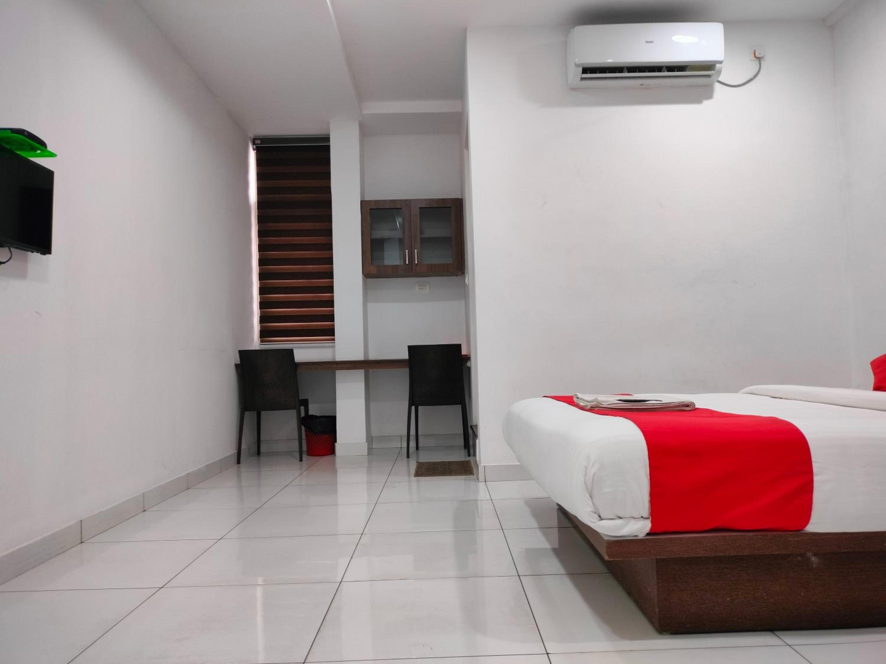 Standard Double Room - Photo 4