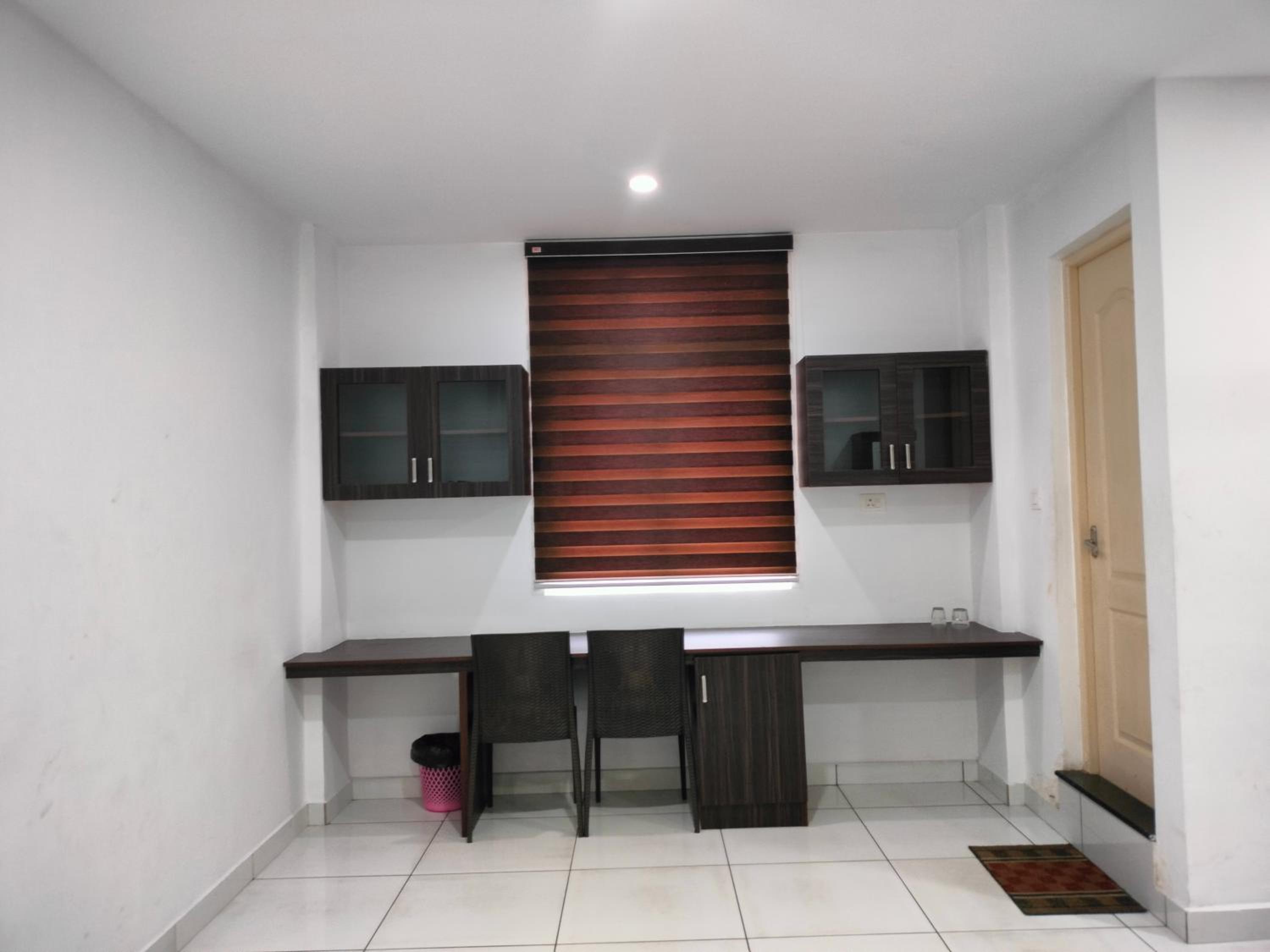 Standard Twin Room - Photo 4