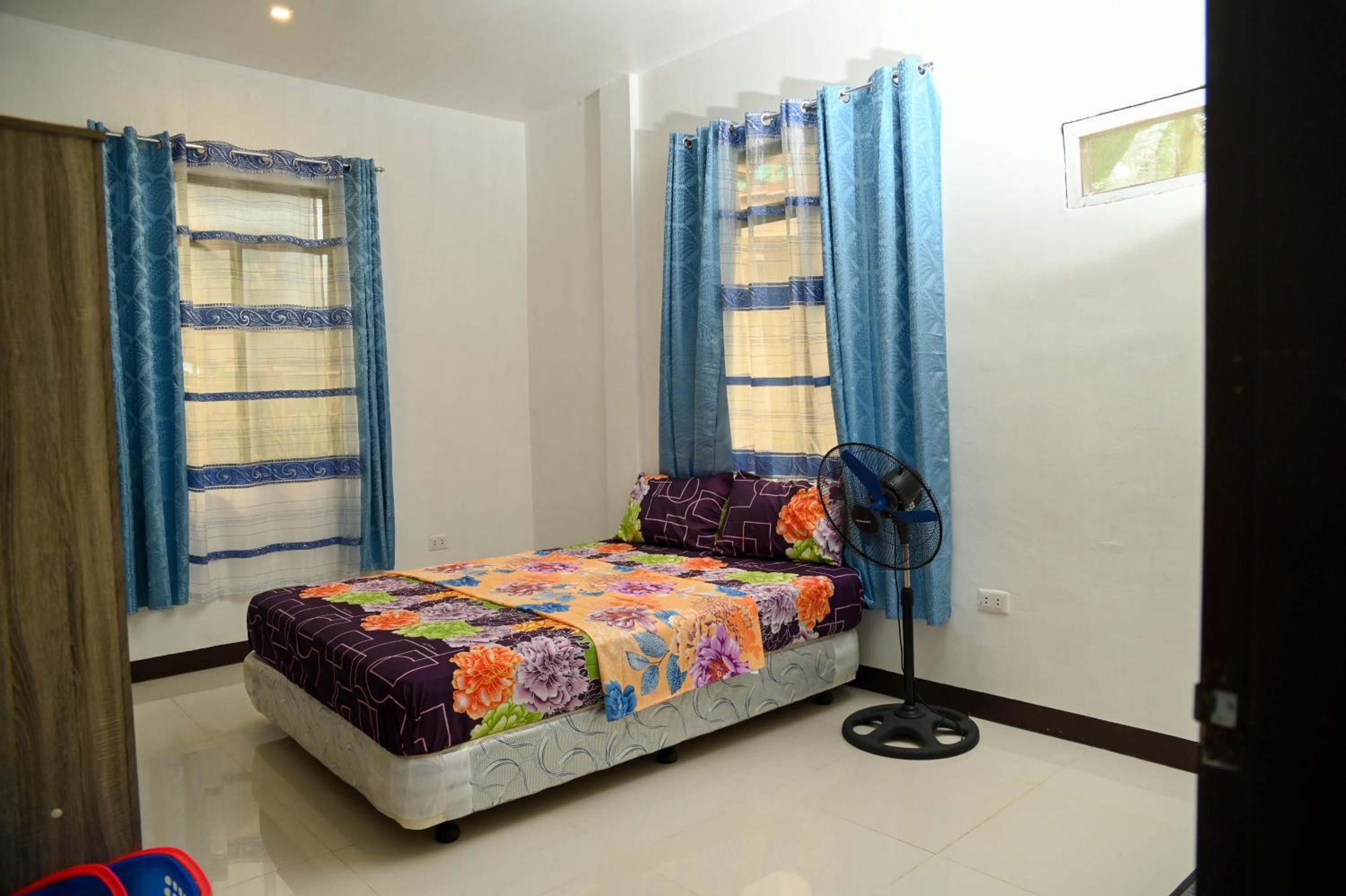 Two-Bedroom House photo 1
