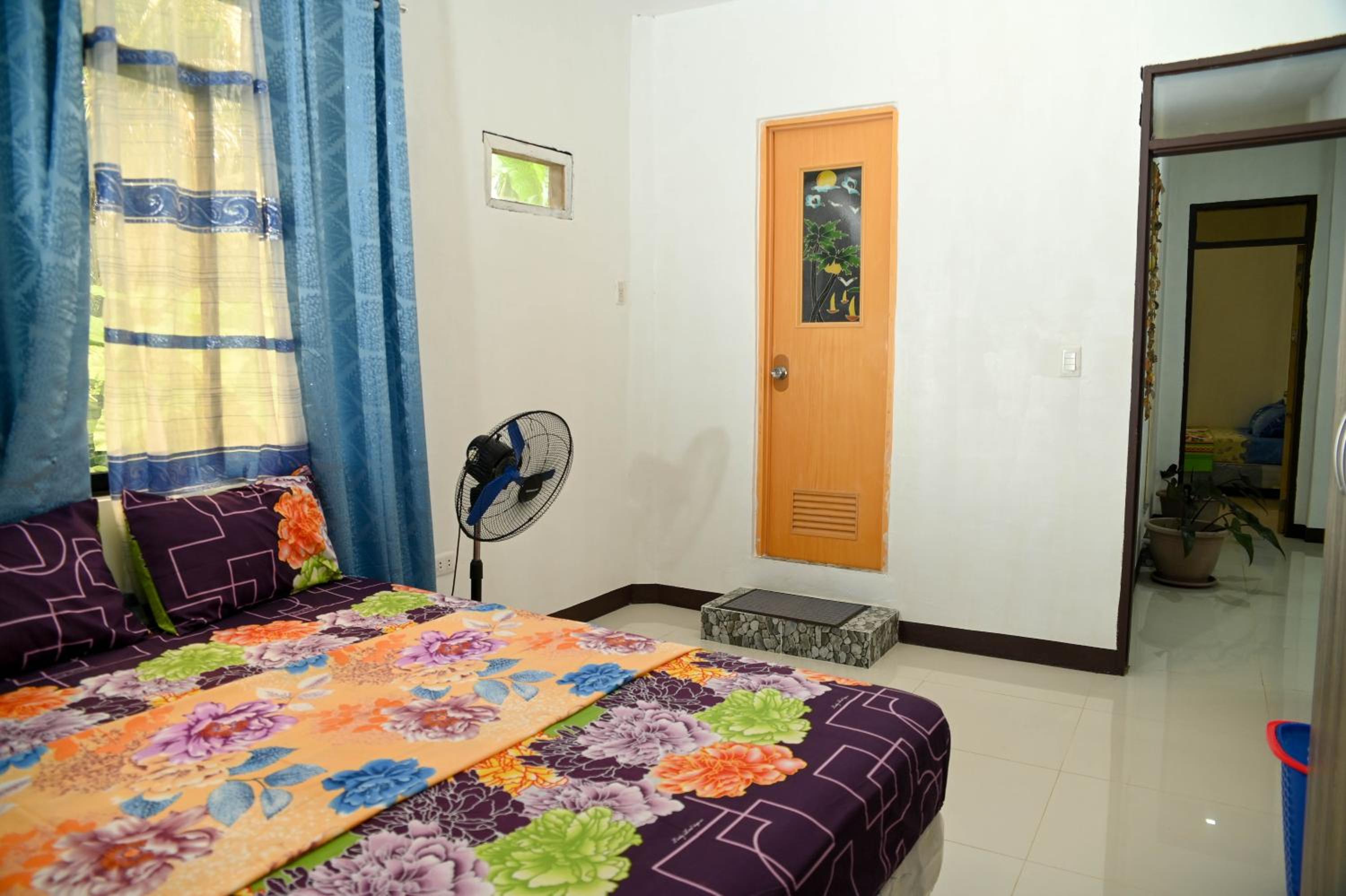 Two-Bedroom House photo 3