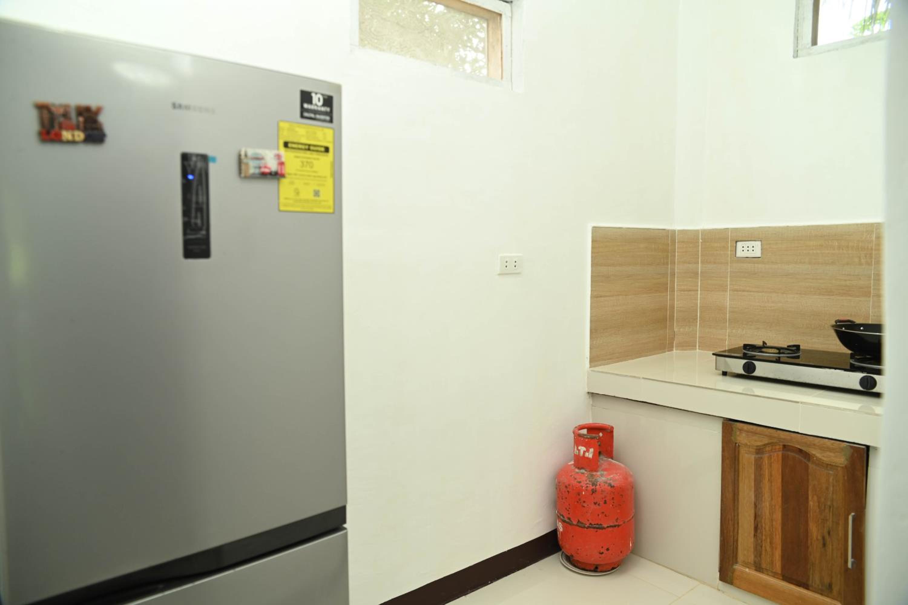 Two-Bedroom House photo 2