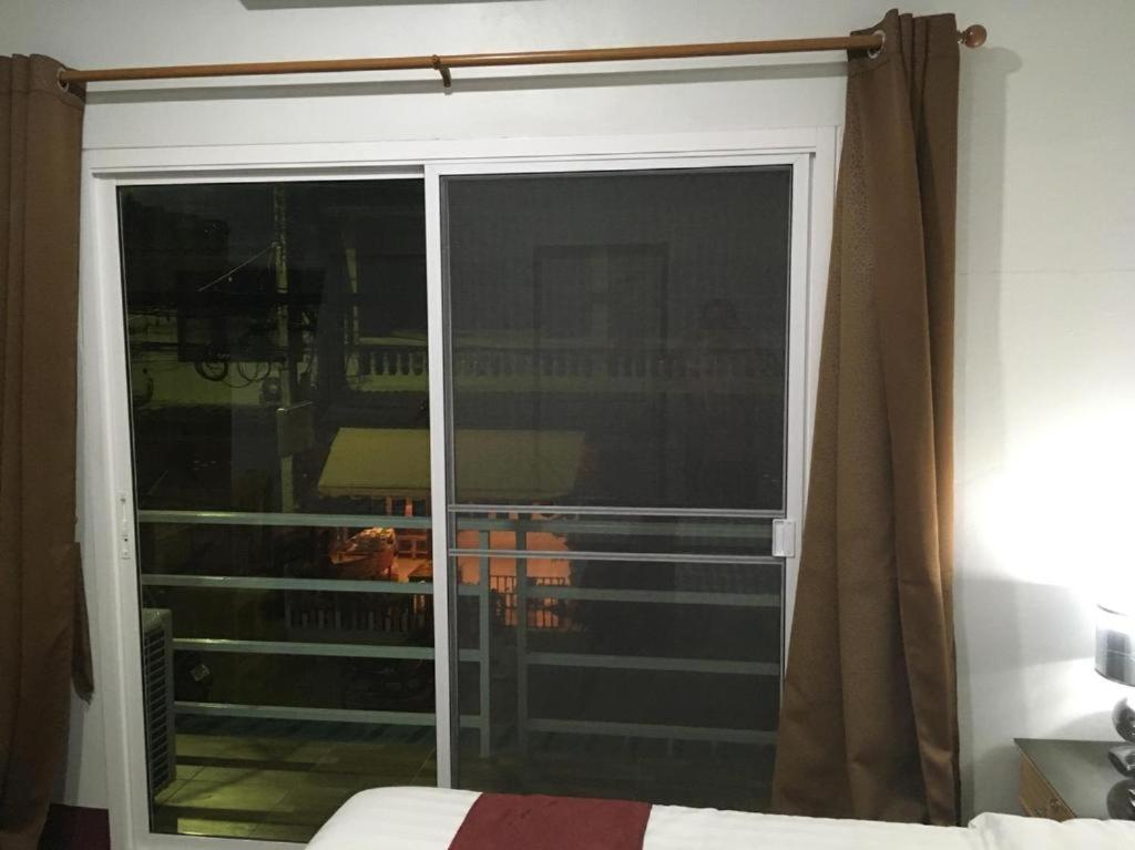 Standard Double Room - Photo 4