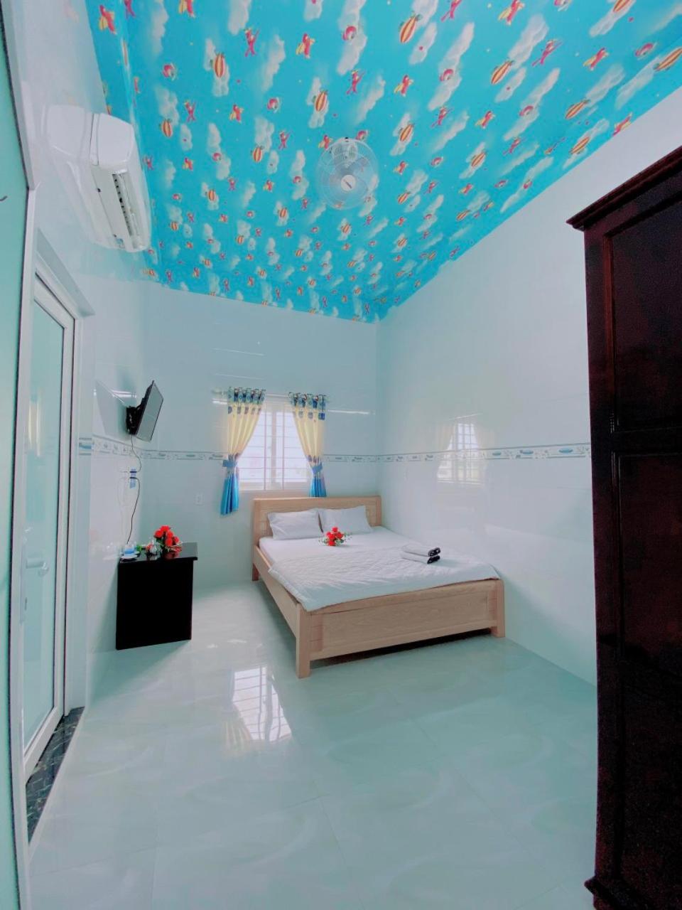 Large Double Room