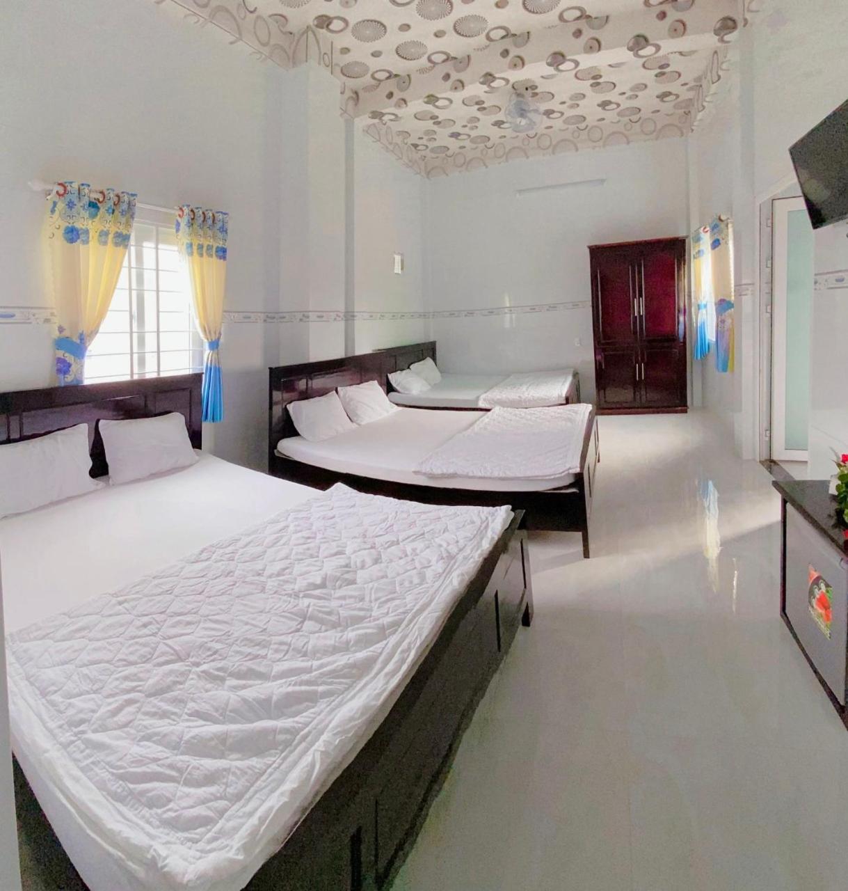 Mixed Dormitory Room