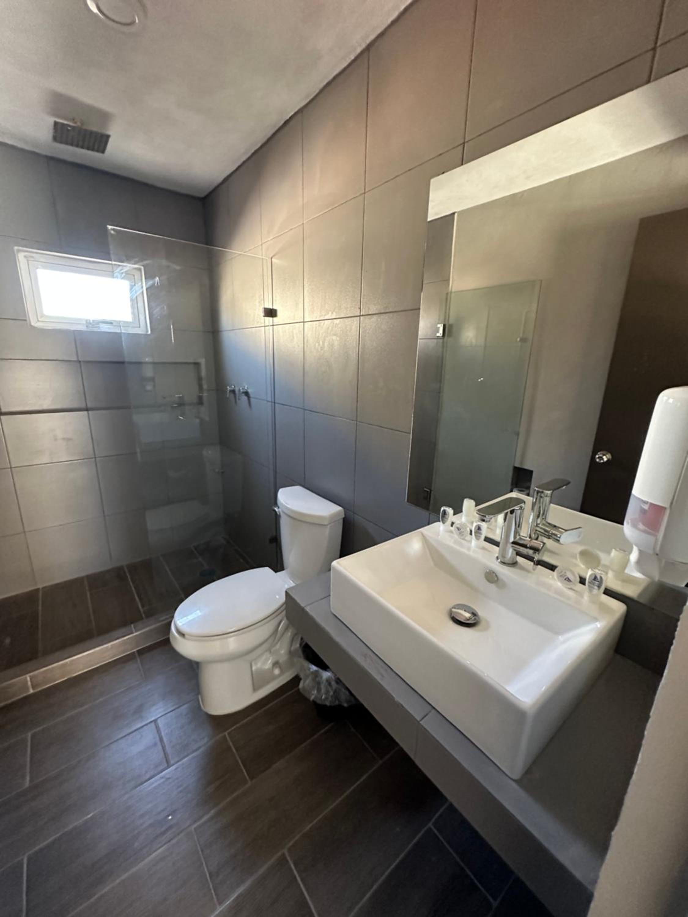 Double Room - Photo 4