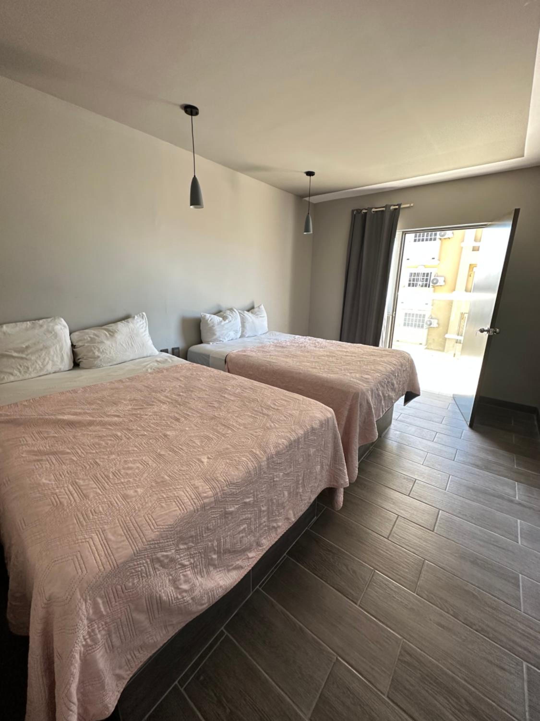 Double Room - Photo 3