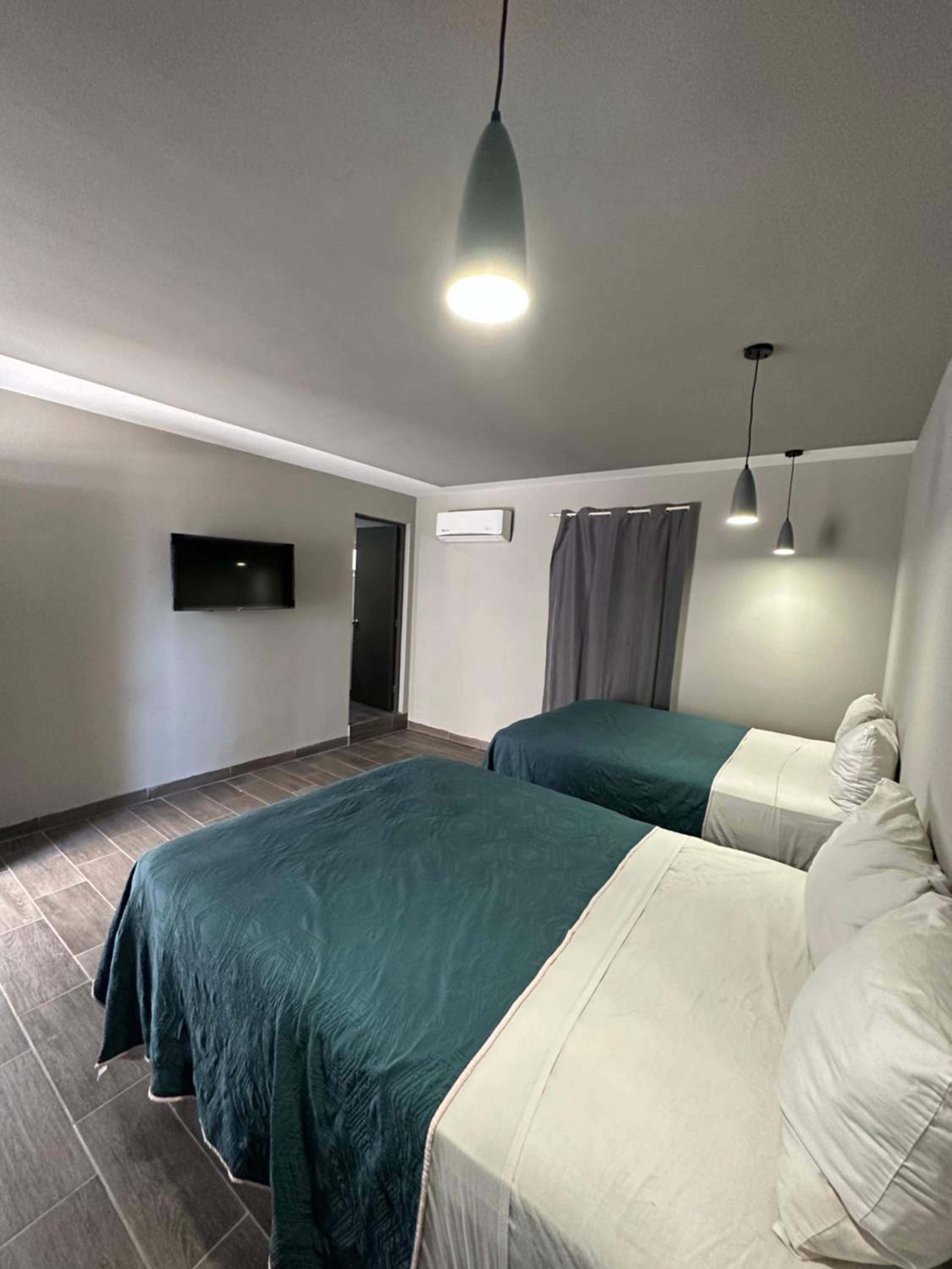 Double Room - Photo 1