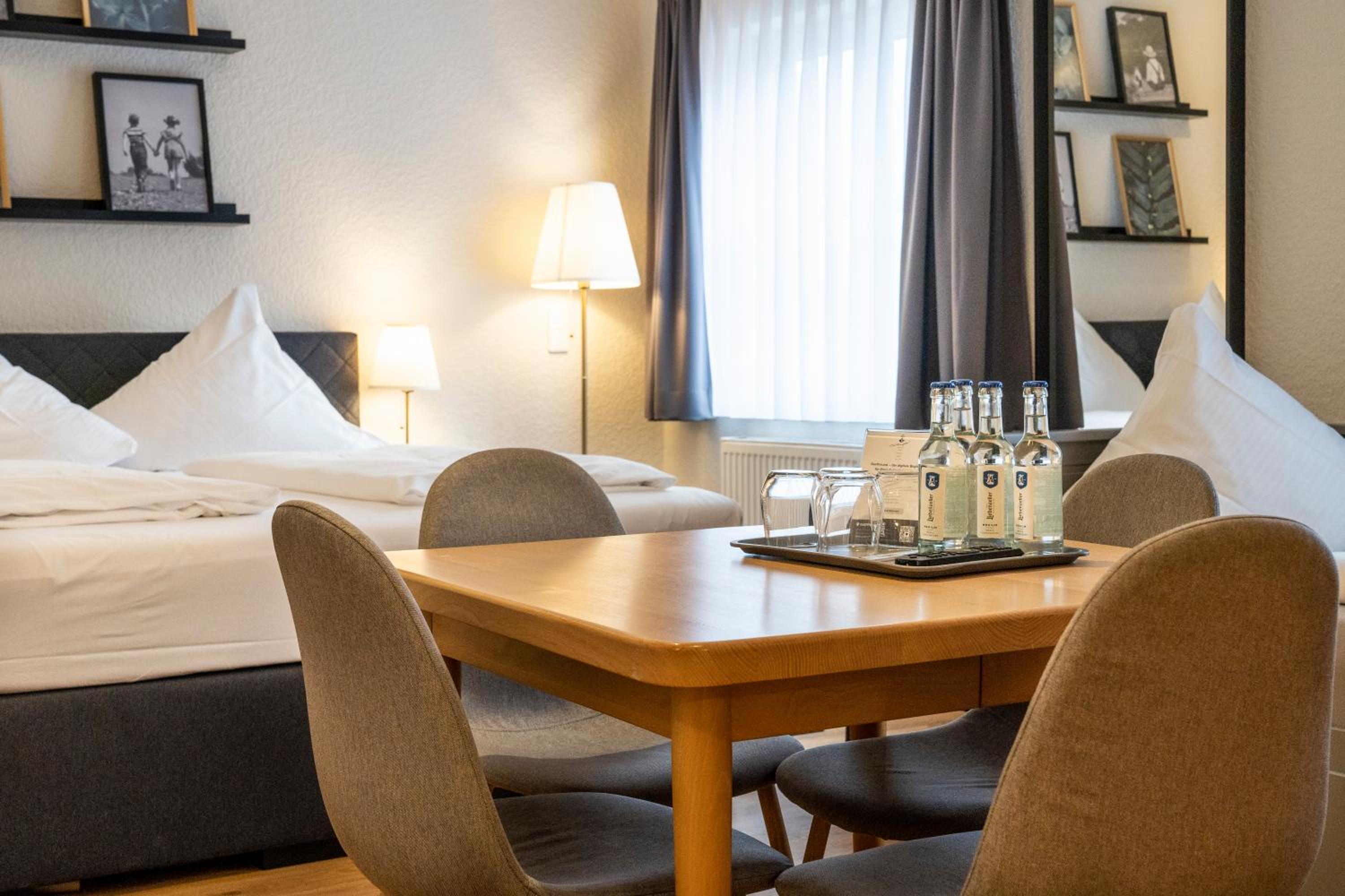 Classic Quadruple Room - Photo 1