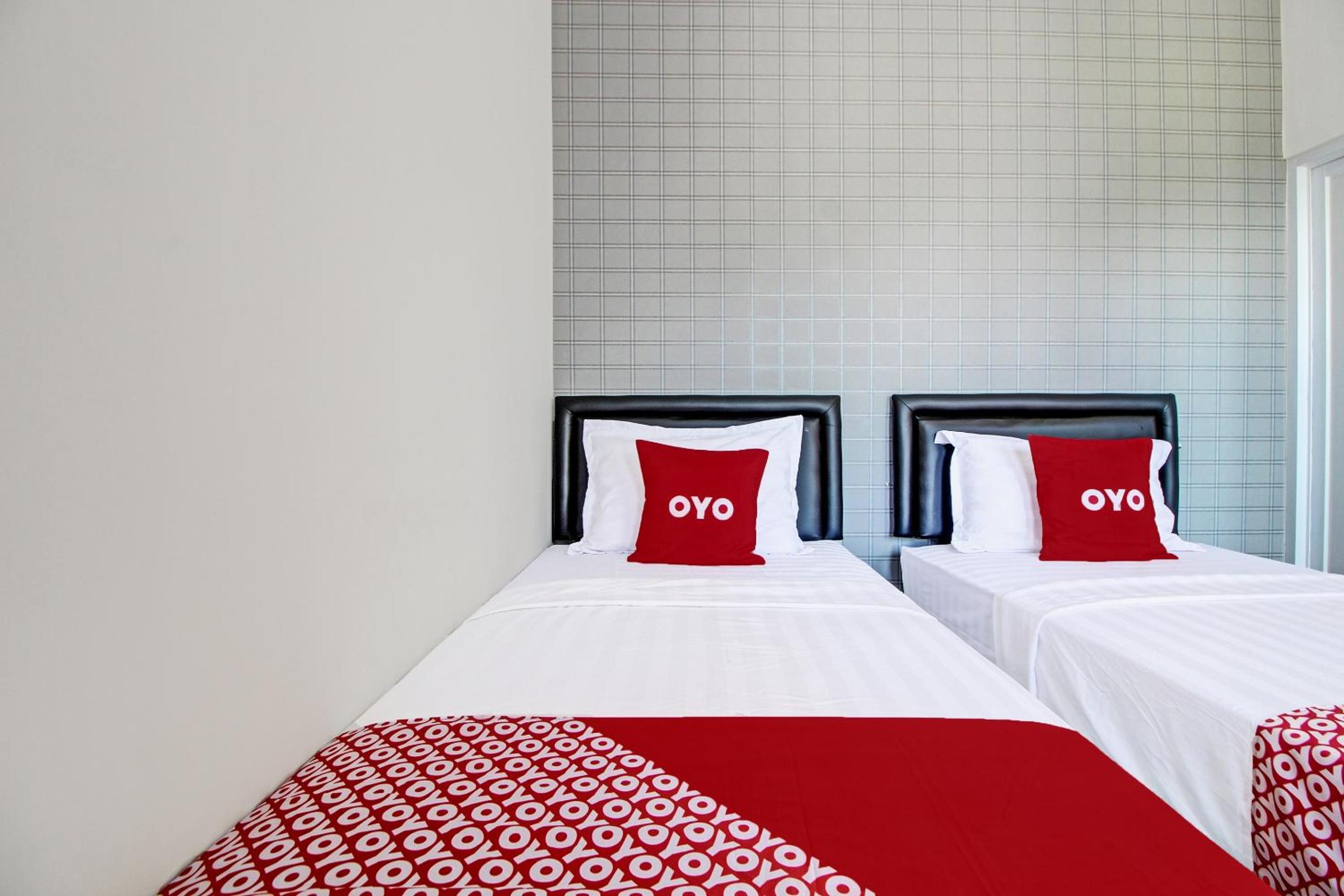 Delxue Twin Room - Photo 2