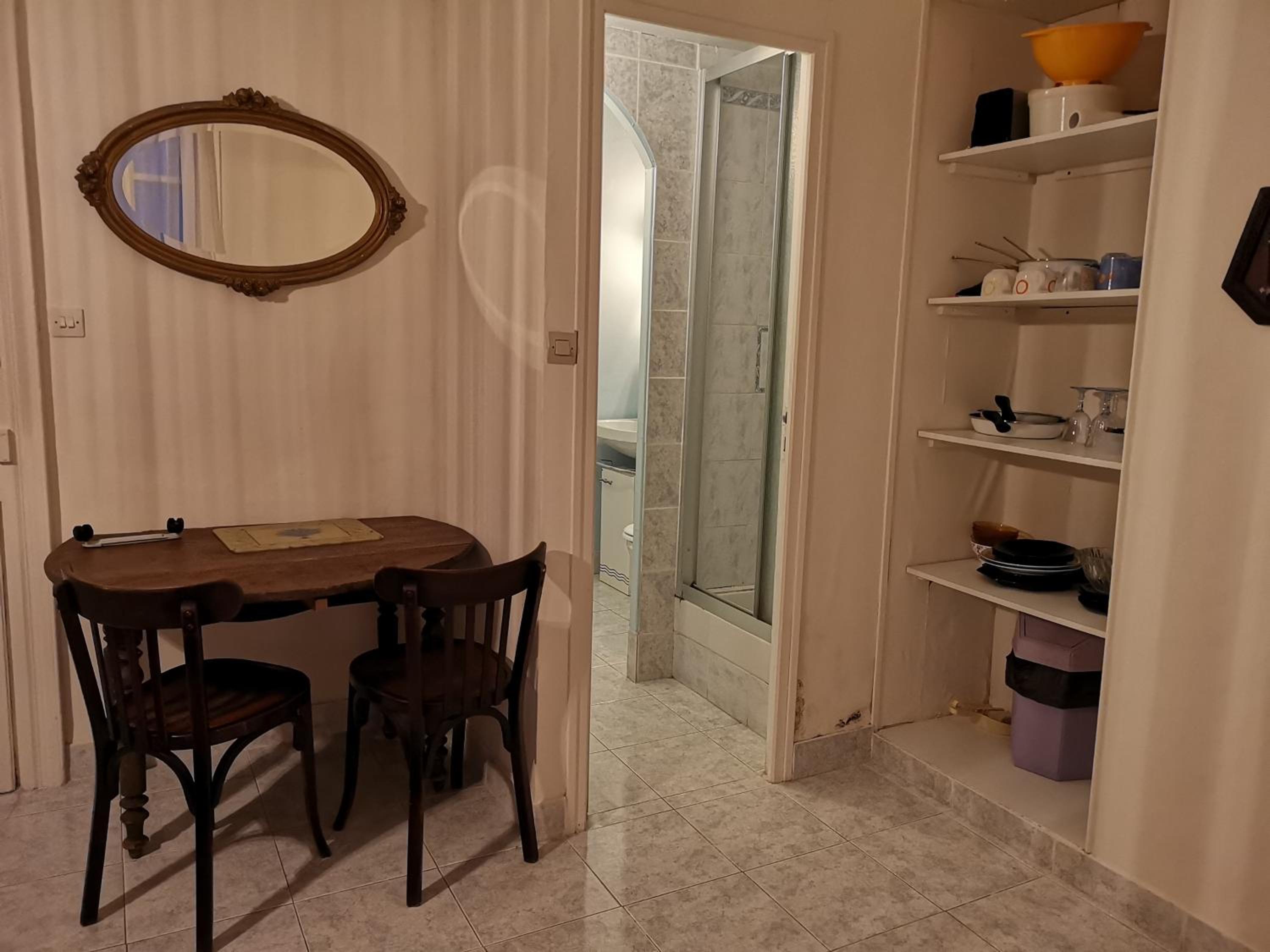 Apartment - Photo 4
