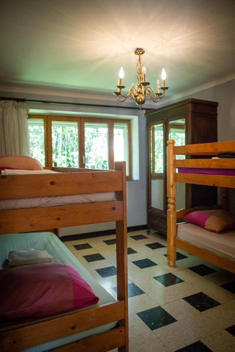 Bed in 4-Bed Mixed Dormitory Room photo 1
