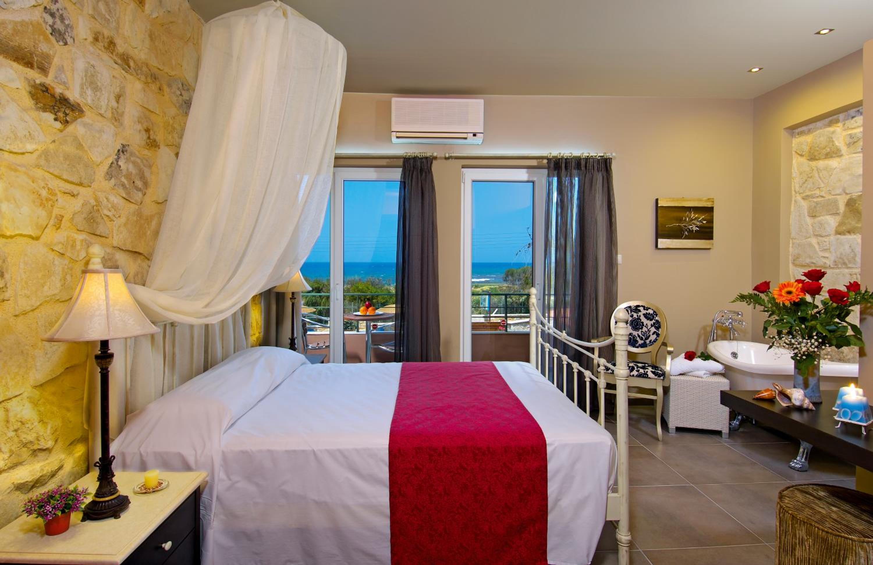 Deluxe Double Room with Sea View photo 1