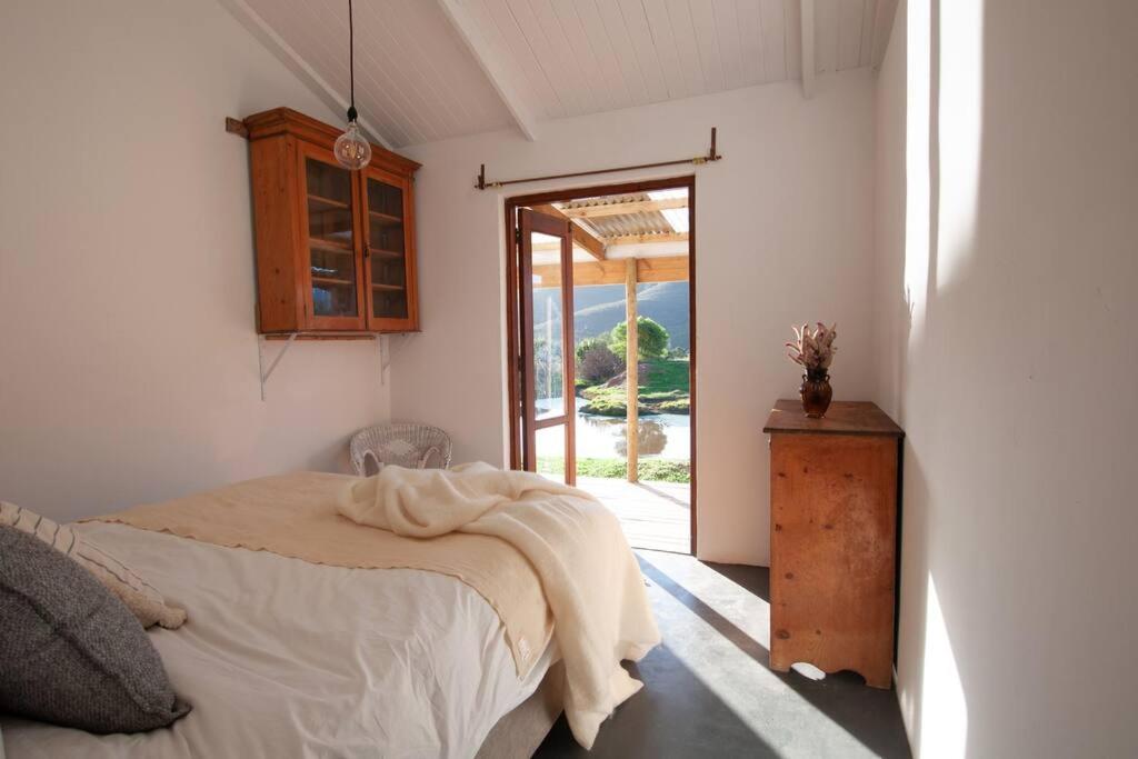 One-Bedroom House photo 1